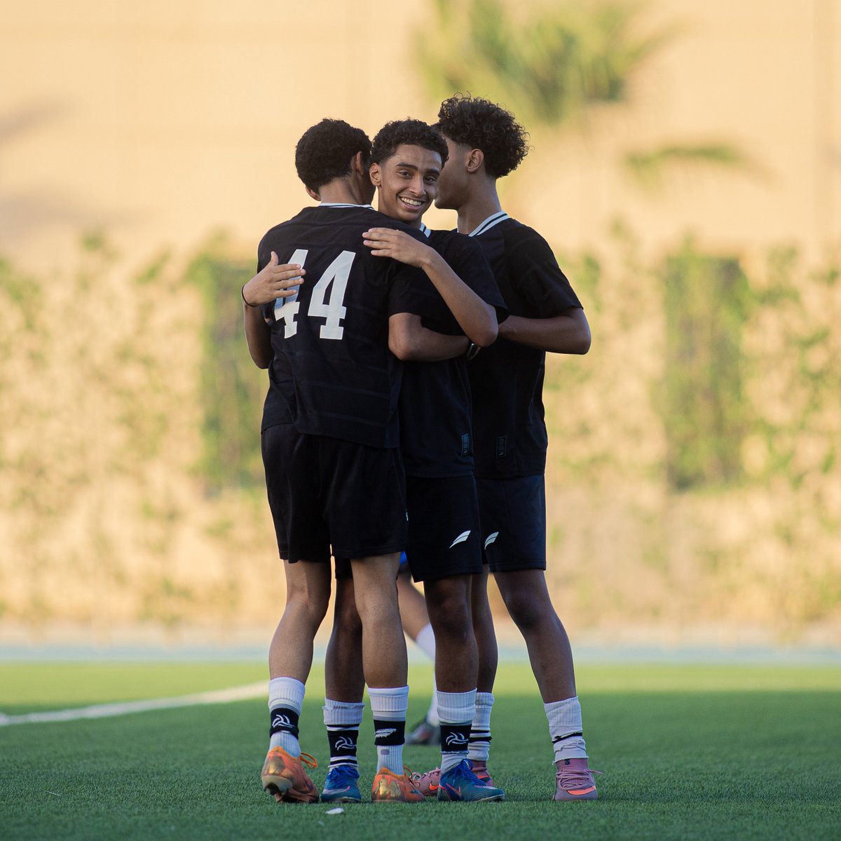 AlShababYouth's tweet photo. 📸 | شباب U16 يخوض لقاءً وديًا ضمن
 استعدادات الفريق للموسم الجديد👏🏽

#يلا_شباب https://t.co/4JvQ4pG6lM