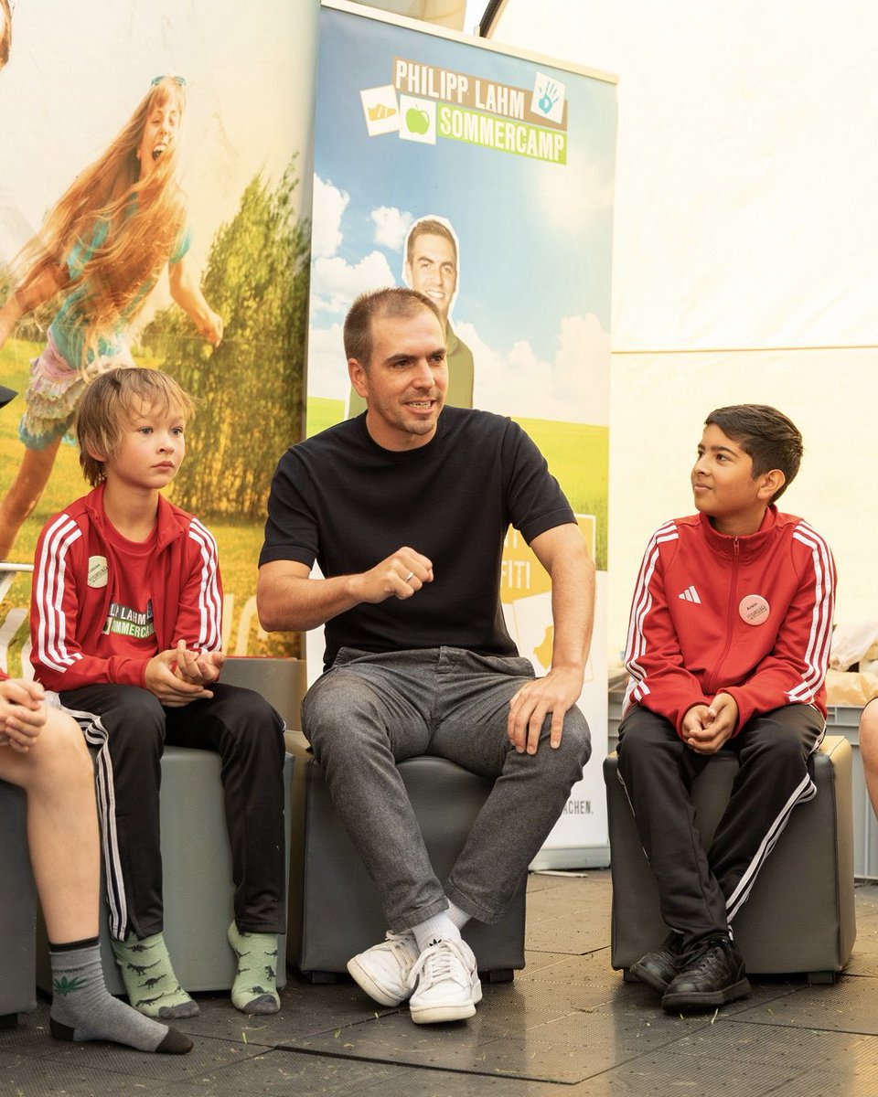 philipplahm's tweet photo. Sonntag geht’s los - Das Sommercamp startet wieder 💪🏼☀️ https://t.co/NHbP3QFglJ