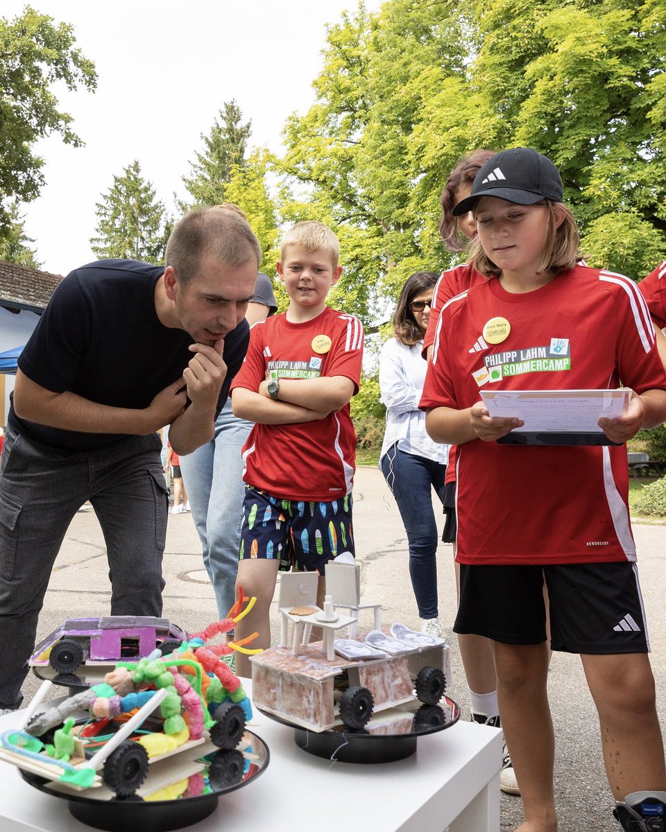 philipplahm's tweet photo. Sonntag geht’s los - Das Sommercamp startet wieder 💪🏼☀️ https://t.co/NHbP3QFglJ