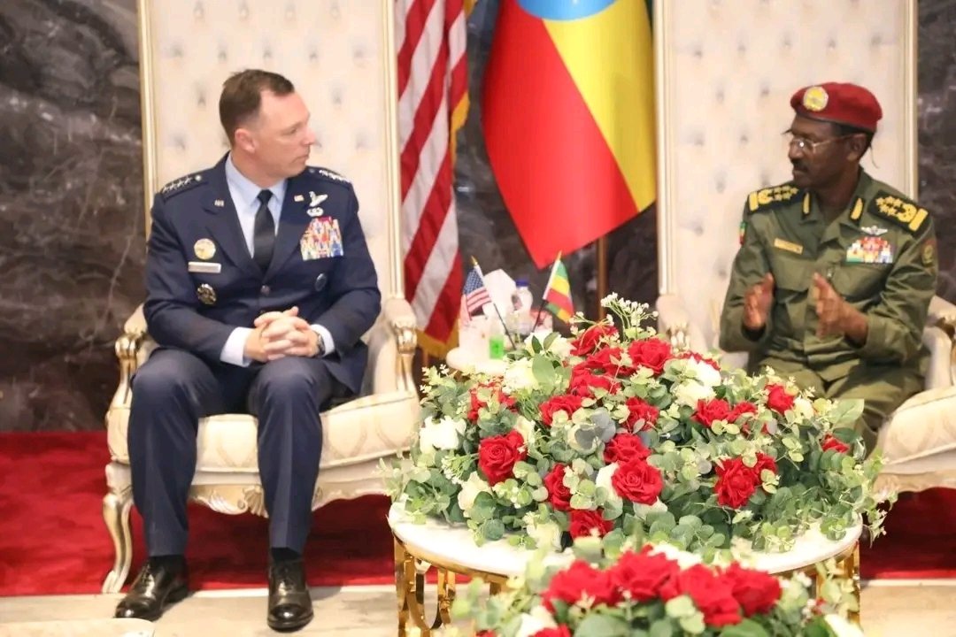 Saronadmas's tweet photo. Ethiopia’s role in regional stability and counter-terrorism was commended by AFRICOM Commander Gen. Dagvin Anderson during his meeting with Field Marshal Birhanu Jula, highlighting strong US-Ethiopia defense ties. 🇪🇹🇺🇸
​#Ethiopia #USA #AFRICOM #PeaceAndSecurity https://t.co/Yllwbpq5Zw