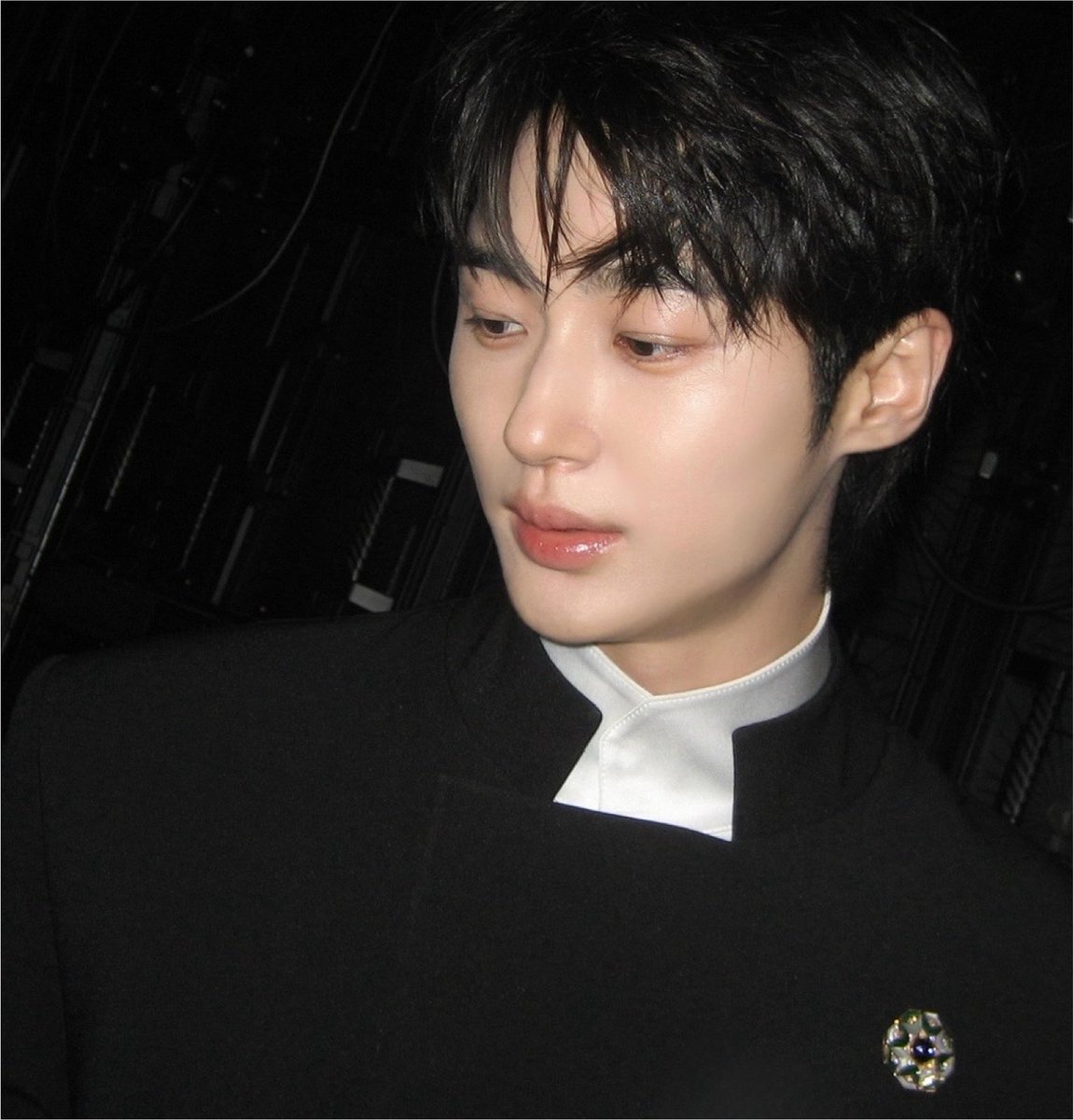 cryngoveryou's tweet photo. หล่อมากกกกกกกกกกกกก หนูสิ้น 🖤✨ https://t.co/KSNjLsPf6f