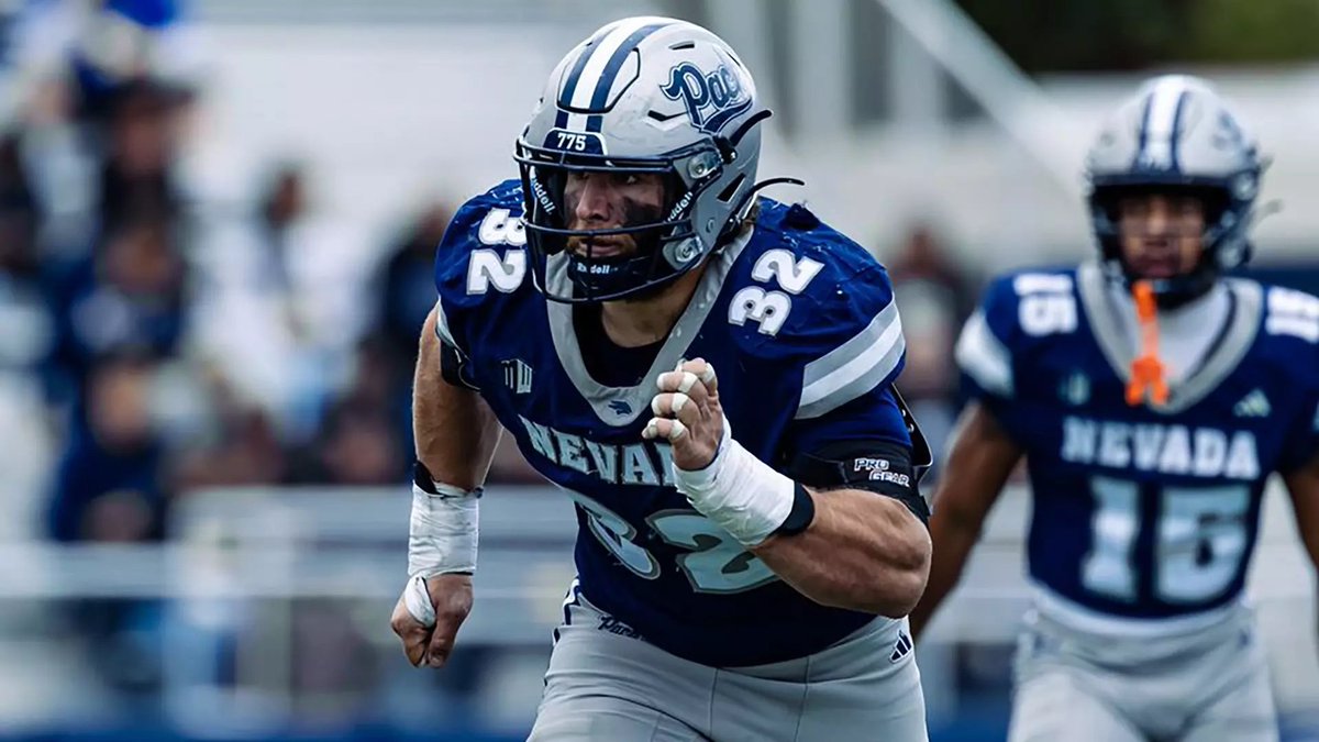 NCAAFNation247's tweet photo. ● DE Spotlight ●

Dylan LaBarbera - Nevada

• LaBarbera is consistently making plays for the Wolf Pack. He's been extremely productive in his career with 118 Tackles, 19 Tackles for Loss, 6.5 Sacks &amp; 1 Forced Fumble. https://t.co/fWMnx2UOlS