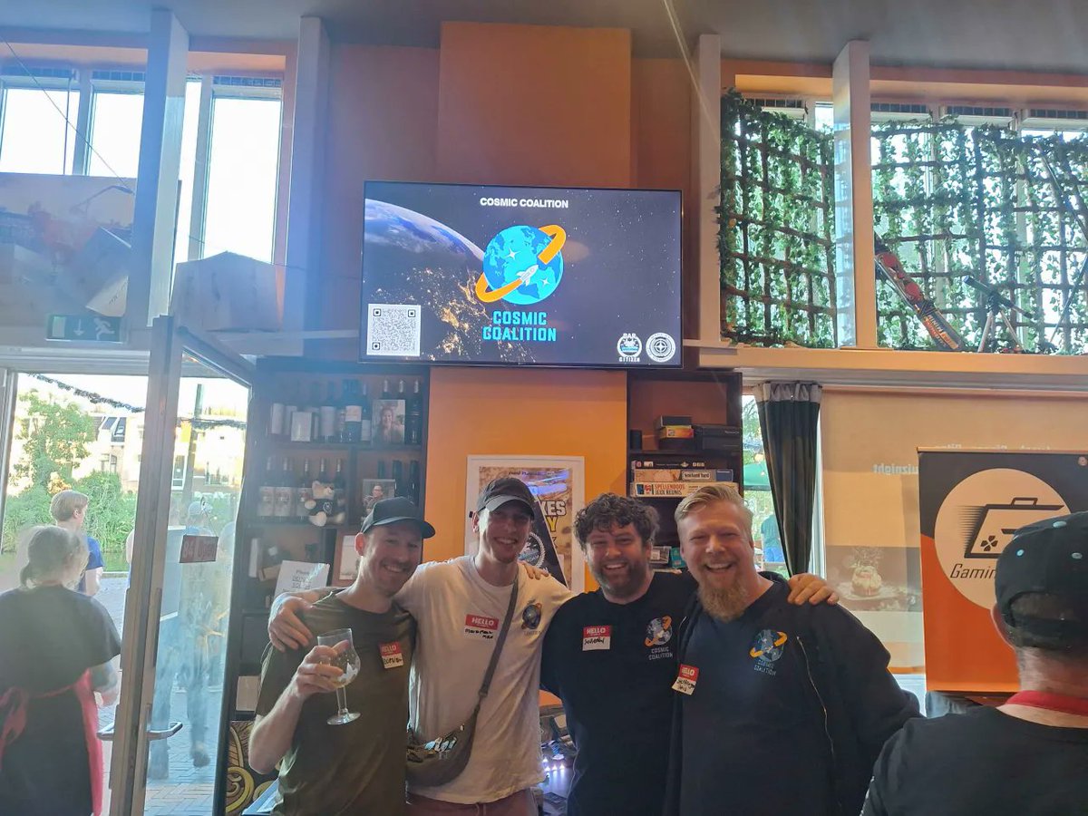 CosmicCoal's tweet photo. #BarCitizen Amsterdam was amazing. Not only were we a featured org, we also secured ourselves a new member and met many of our online friends for the very first time!
@CommunityTto thanks for hosting, hope to see you all at Bar citizen Spijkenisse!
@RobertsSpaceInd 
#starcitizen https://t.co/QBGnXux6UH