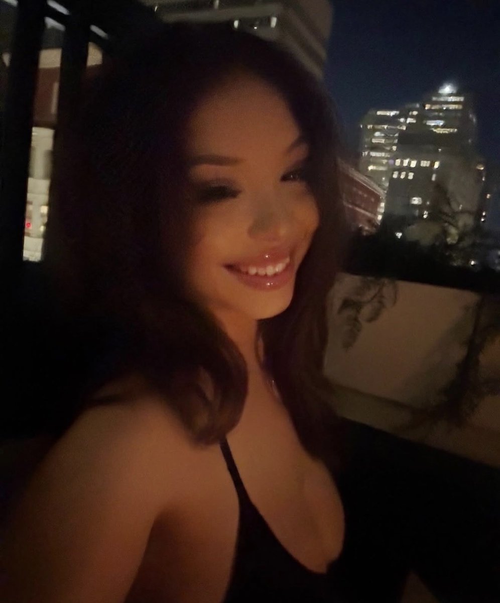 Rositamay7's tweet photo. City livin https://t.co/uxcW7FGY0z