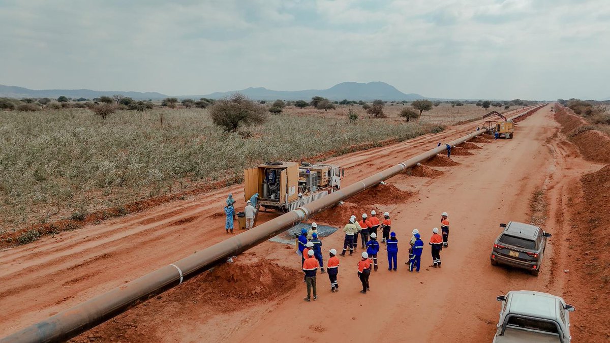 Alessandro7596's tweet photo. Macroeconomic BenefitsRevenue Generation: Expected to bring the Ugandan government roughly $2 billion annually assuming a conservative oil baseline price of $50 per barrel.Local Employment: The project employs thousands of citizens, including 1,498 Ugandans directly stationed at the Kingfisher https://t.co/FpYRMTWJEJ Security: The infrastructure will isolate and process liquefied petroleum gas (LPG), reducing local dependency on charcoal and wood fuel.