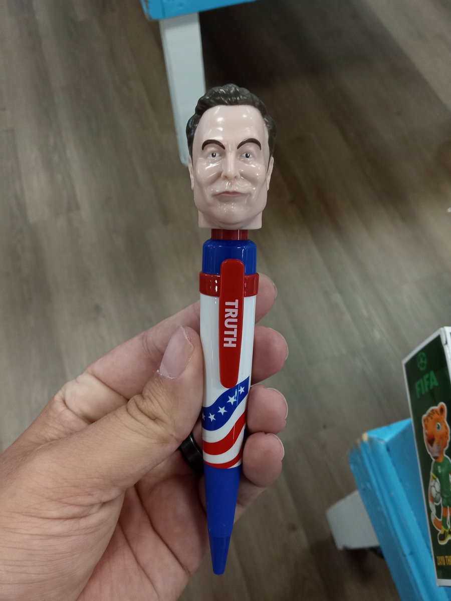 Deadshot_Pony's tweet photo. If there was ever a contender for the worse pen ever made, I think I just found the winner. https://t.co/PY3QzETvP1