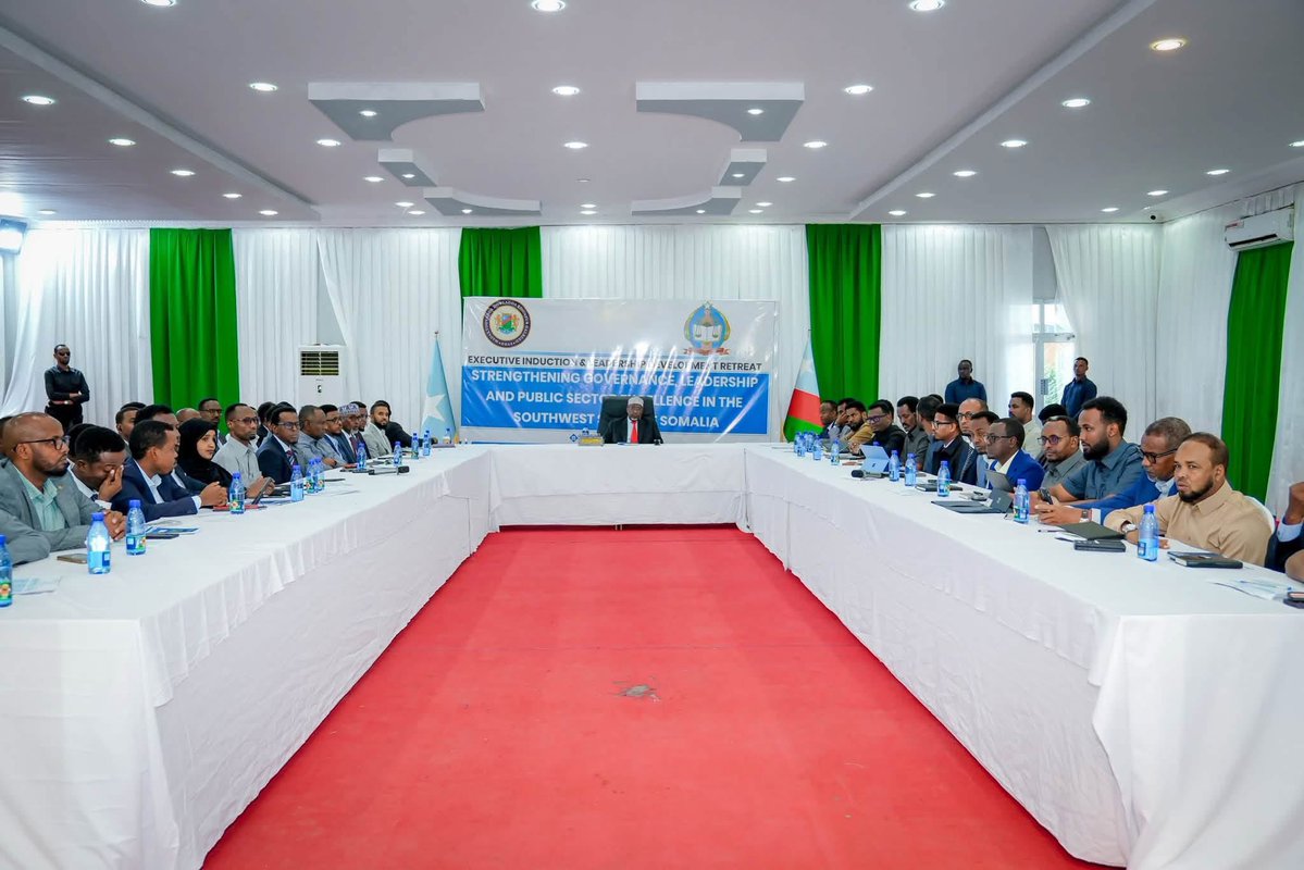 Ore_Osman1's tweet photo. The three-day Executive Induction and Leadership Development Retreat successfully concluded today in Baidoa with an official closing address by the Leader of South West State of Somalia, H.E. @AadanMadobe.

I commend the leadership of South West State, under President Madobe, for prioritizing institutional strengthening and investing in the capacity development of the Executive to enhance governance and public service delivery.

My sincere appreciation goes to @Somali_NU, the School of Management and Public Administration, and the distinguished facilitators and senior experts for their valuable knowledge sharing, practical insights, and enriching discussions.

#SouthWestState #Leadership #Governance #PublicService #CapacityBuilding #Somalia