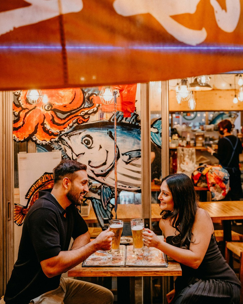 kilaparnell's tweet photo. Izakaya vibes with this lovely couple :) 🏮

Visit https://t.co/28QumAEhet or send us a DM to get the perfect photos to remember your trip by - 2026 bookings limited but slots are available! 🇯🇵 
.

.

.

.

.
#tokyoportraitphotographer #kilakilaparnellphotography #tokyocouplephotographer #traveltips #japantravel
