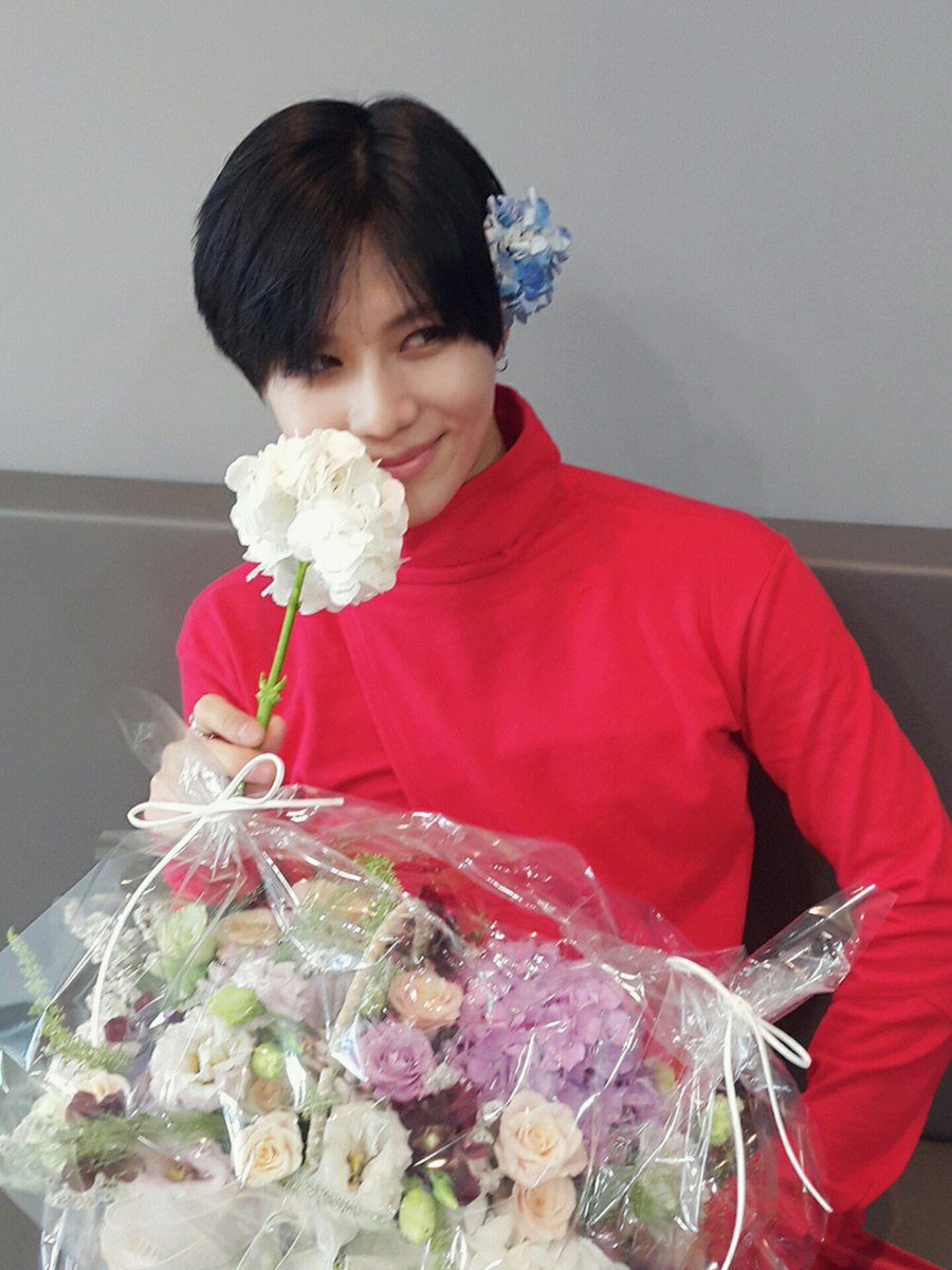 stellae_flos's tweet photo. 10周年おめでとうー！！！
大切な思い出がたくさん詰まった10年。一緒に過ごせて誇りに思う！
また日本で会えるの待ってるね！
いつの日かファイナルドラゴンが見れる日も待ってる！
#テミン日本ソロデビュー10周年
#SayonaraHitori_10thAnniversary https://t.co/SOyv8ml24I