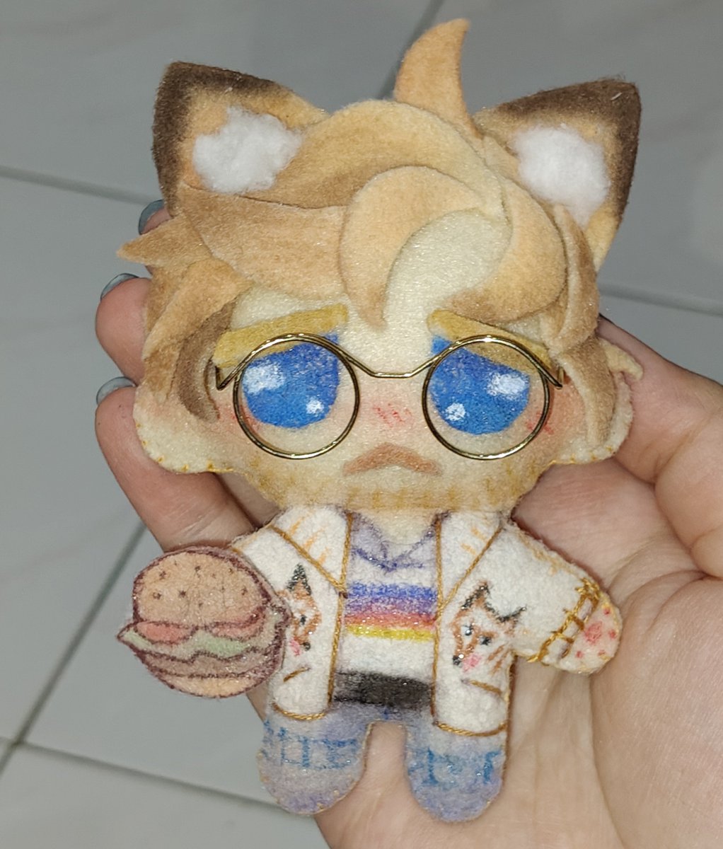 Mistakencords_'s tweet photo. Handmade Driver and Grace plushies! ٩(ˊωˋ*)و✧

#drive2011 #projecthailmary 

Driver made for @goodphomens ! https://t.co/JETfZxzzvQ
