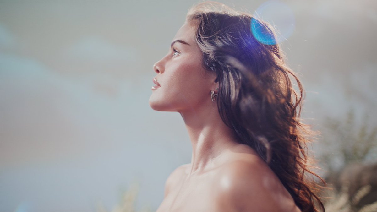 SELENAT0RSARMY's tweet photo. Selena Gomez for Rare Beginnings Eau de Parfum. https://t.co/04oRG9oJCS