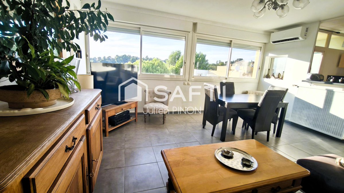 julyen91's tweet photo. ✨ Bien à vendre | APT 📍

Nichée au cœur d'Apt, dans un quartier recherché, cette résidence de 74 m² offre une vue panoramique et un cadre de vie exceptionnel. Capitale du Luberon, la ville d'Apt est réputée pour son ambiance provençale, ses (...) https://t.co/8AWR31sVOz