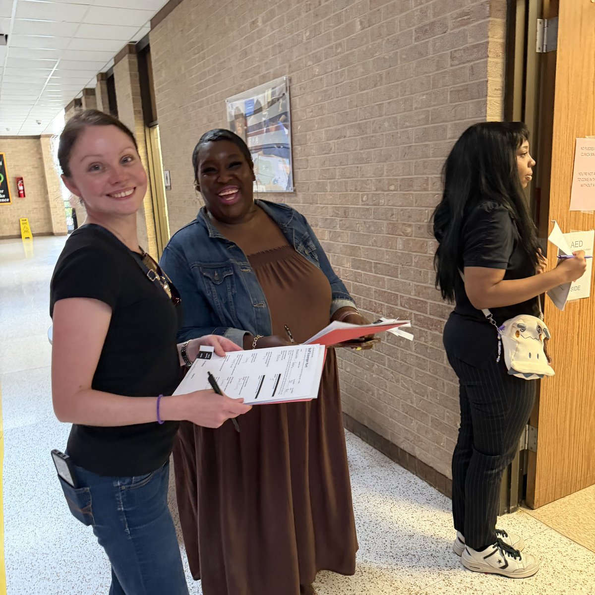 poullard_colina's tweet photo. Welcome to the NEST! Today we welcome our newest team members with the first day of AliefU! They are getting acquainted with the building, systems and structures that will be necessary for them to thrive. @OlleMightyOwls @AliefISD https://t.co/TjxPz8mjuA