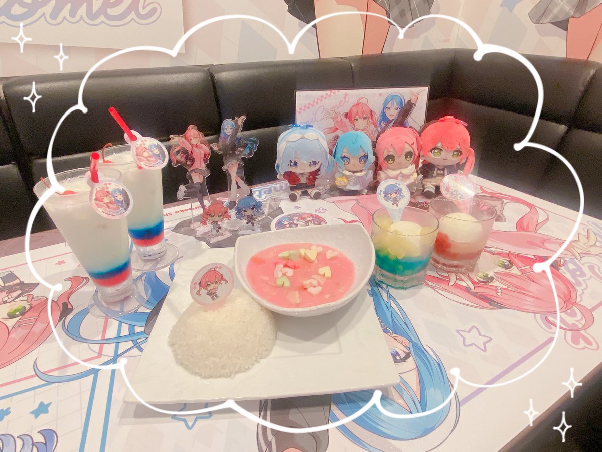 tomakoko_v's tweet photo. 恐らくラストコラボカフェもいってきた！
本当に可愛いくて眼福だった……☄️🌸
またコラボ待ってます……🙏 https://t.co/kvytTiDIpA