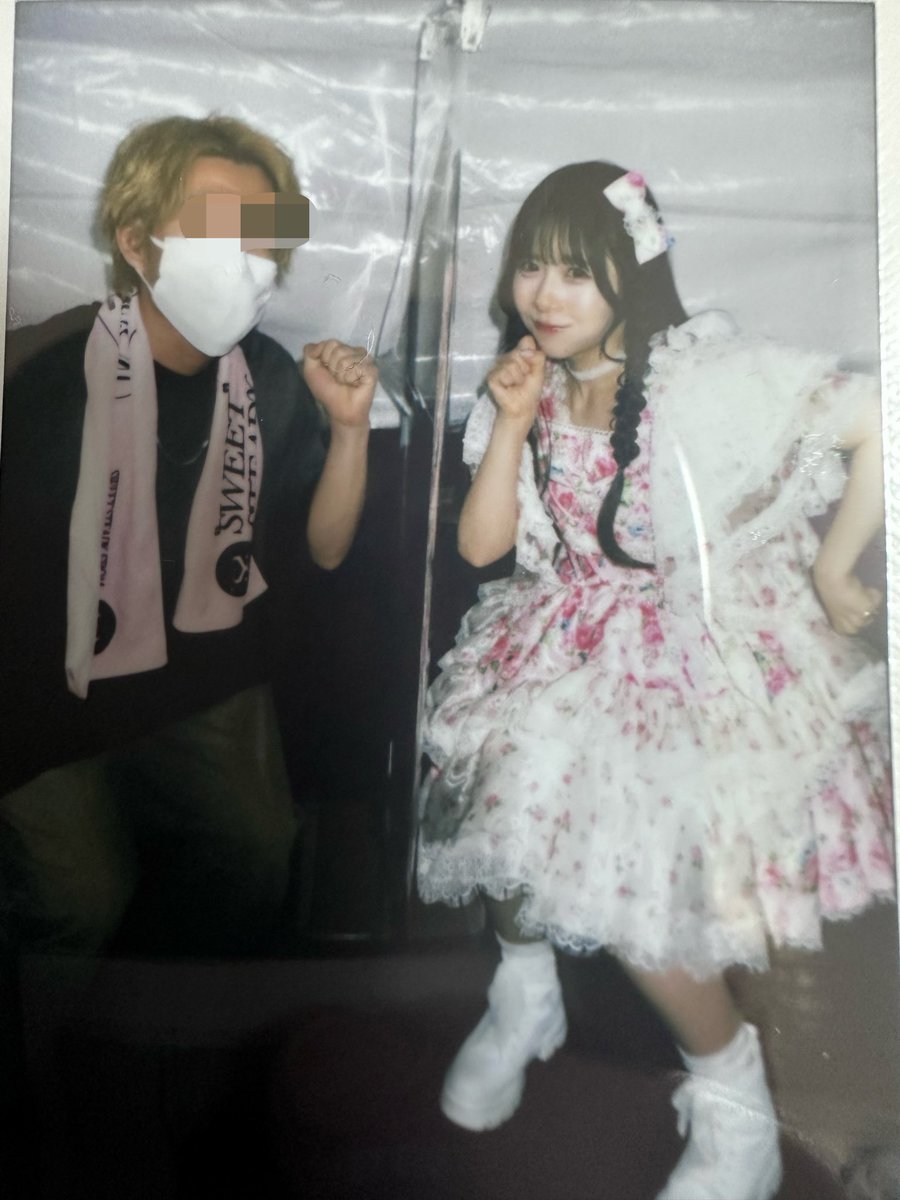 Chippy_KL910's tweet photo. やっとなつかとツーショ撮れた！
去年のリリイベは目の前で枯れて、この前のデカゴンは仕��で行けなくてようやく会えた😭誕生日おめでとうも言えたし、終始可愛くて幸せな時間だった😇

なつかはガチでした。

ぴあアリがさらに楽しみになってきた！
#すいすて #栗田なつか #なあなあなつかちゃん https://t.co/3p3OZYv6om