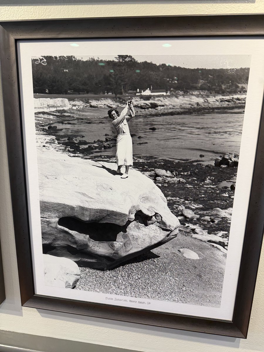 nedmichaels's tweet photo. At The Gallery @PebbleBeachGolf 
Couple of legends!! https://t.co/G8ZaZWawiM
