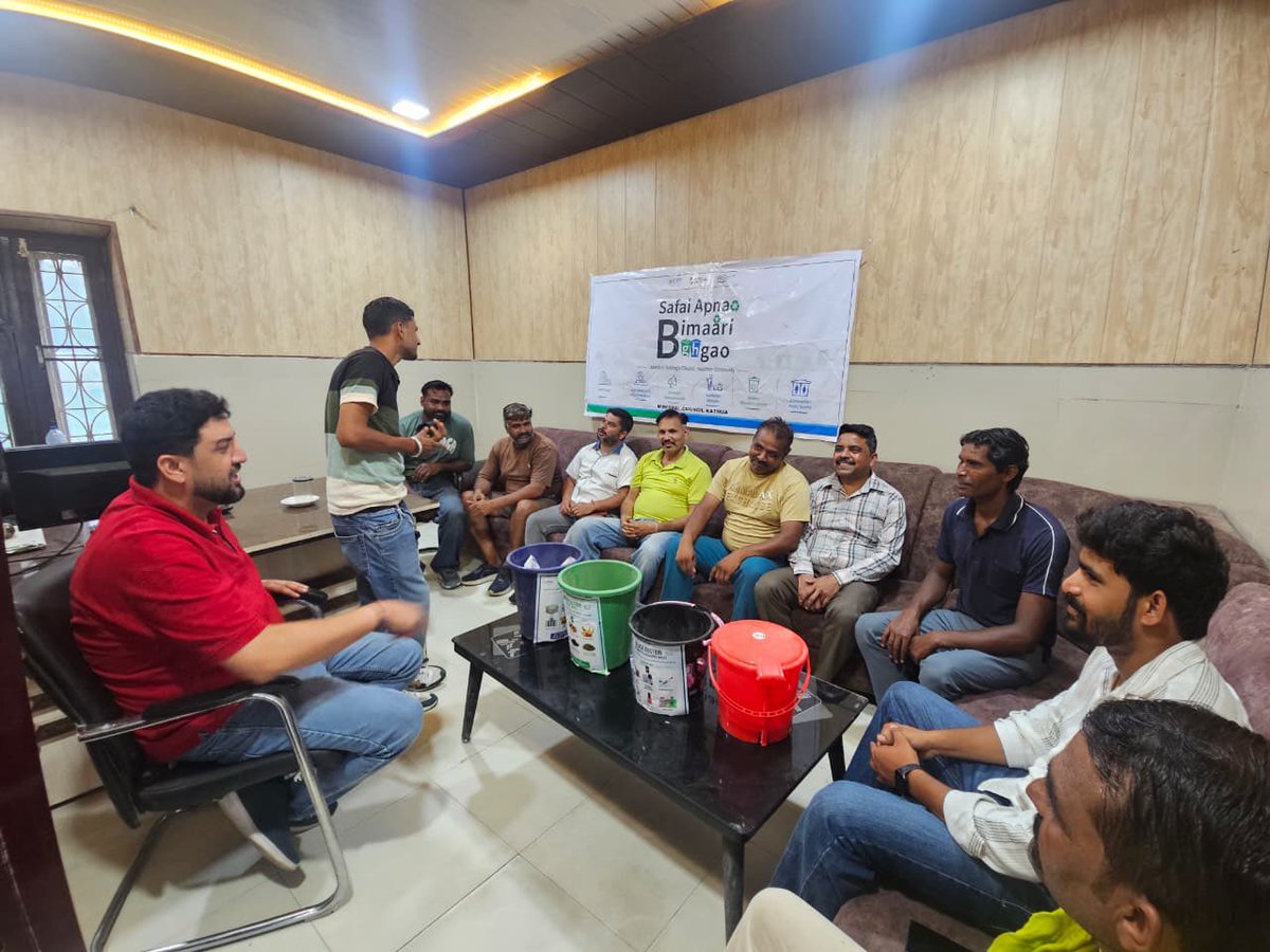 KathuaCouncil's tweet photo. Under sabb the swachhata executive to awareness on waste segregation, techniques of hand washing &amp; prevention of diahhrea.
@mygovindia
@DiprKathua
@JammuUlb
@MoHUA_India
@AnissaNabi1
@amrut_MoHUA
@md_sbm
@districtadmkat1
@JKHUDD1 https://t.co/ADJZnEOZUZ