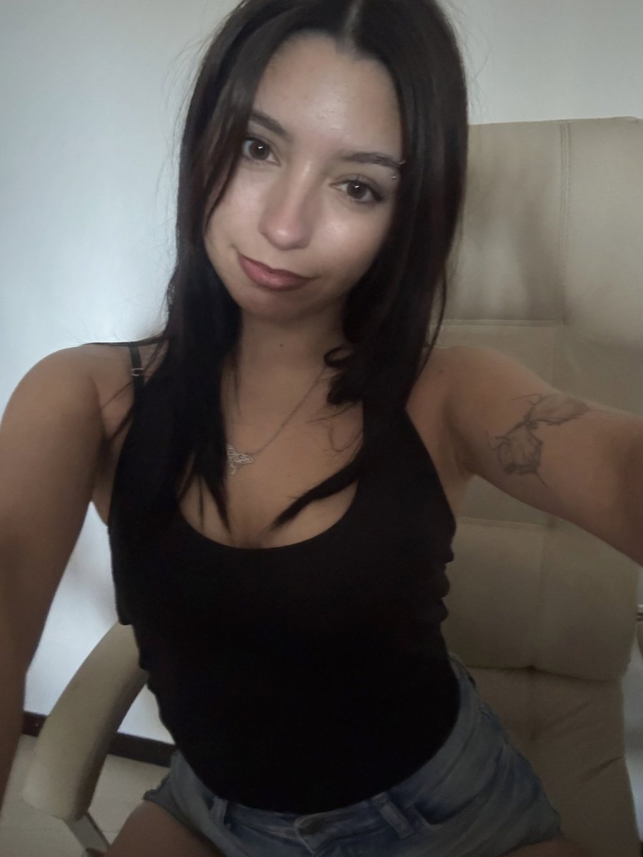 peachylunae tweet picture