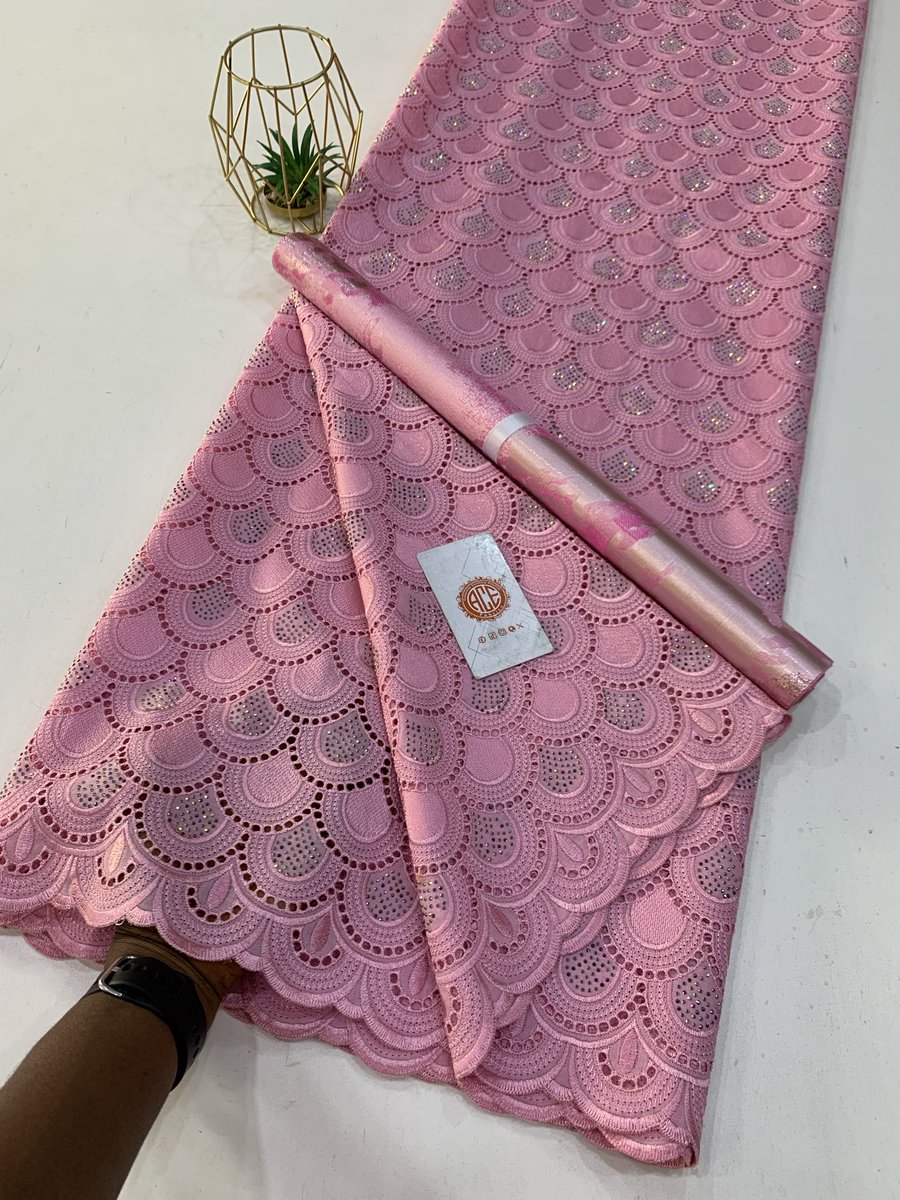 acefabrics's tweet photo. Price:180k/5yrds &amp; 3D Sego Gele 35k

IG: @ace_fabrics

Royal Rave Candy Lace

Now available at Ace Fabrics international,Gbagi Market 
📩 Send us a DM to order
Call/WhatsApp: 09014818663 or tap a link in our bio 
🚀 Fast &amp; Reliable Delivery:
📍 Nigeria: Within 24 hours https://t.co/fvasy1omnp