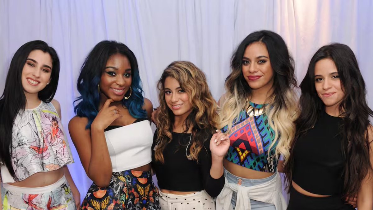 24_morelos's tweet photo. HACE 14 AÑOS SE CREÓ FIFTH HARMONY
Un día como hoy, hace 14 años, nació #FifthHarmony durante la segunda temporada del reality show The X Factor, agrupación integrada por Ally Brooke, Normani, Dinah Jane, Lauren Jauregui y #CamilaCabello.
En diciembre de 2016, Camila Cabello anunció su salida del grupo para iniciar su carrera como solista, una decisión que marcó el declive de la banda, la cual anunció una pausa indefinida en marzo de 2018.
A lo largo de su #trayectoria, Fifth Harmony lanzó tres álbumes de estudio y realizó seis giras musicales, consolidándose como una de las #girlbands más exitosas de la década.
