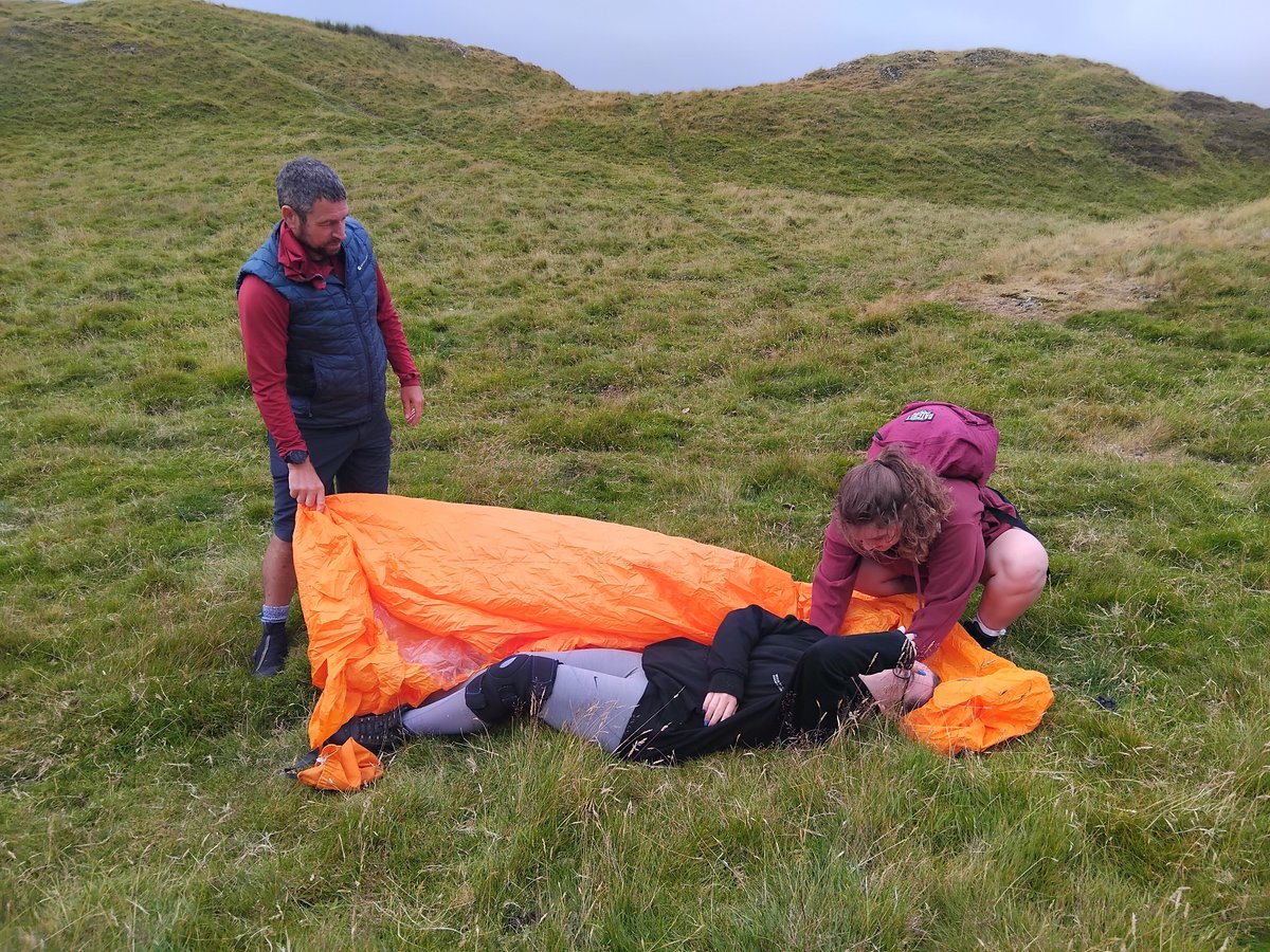 GYT_Amy's tweet photo. Brilliant day up the Byne Hill today. The Dolphin House team were there to keep us right and taught us some map reading and mountain rescue skills too. Great day again!! https://t.co/dmF6ssbfha