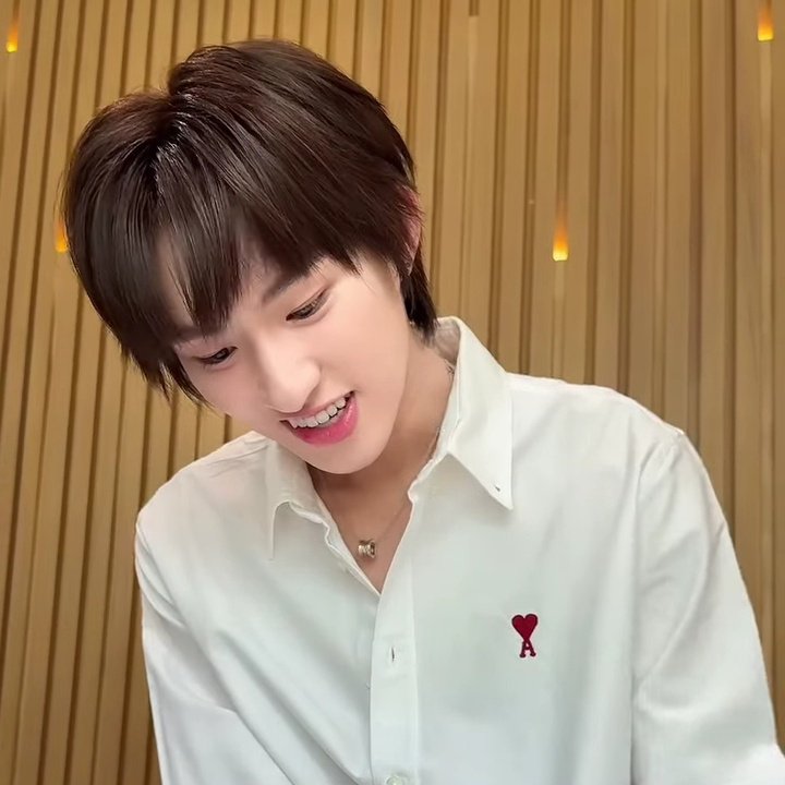 bububabyji's tweet photo. ส่วนพี่โทถ่ายน้องก้องออกมา เหมือนแมวคับ นางฟ้าคับ น่ารักคับบ (ลงบ่อยๆนะคับ นุชอบแฟนพิ่ ) https://t.co/nCysVYhmky