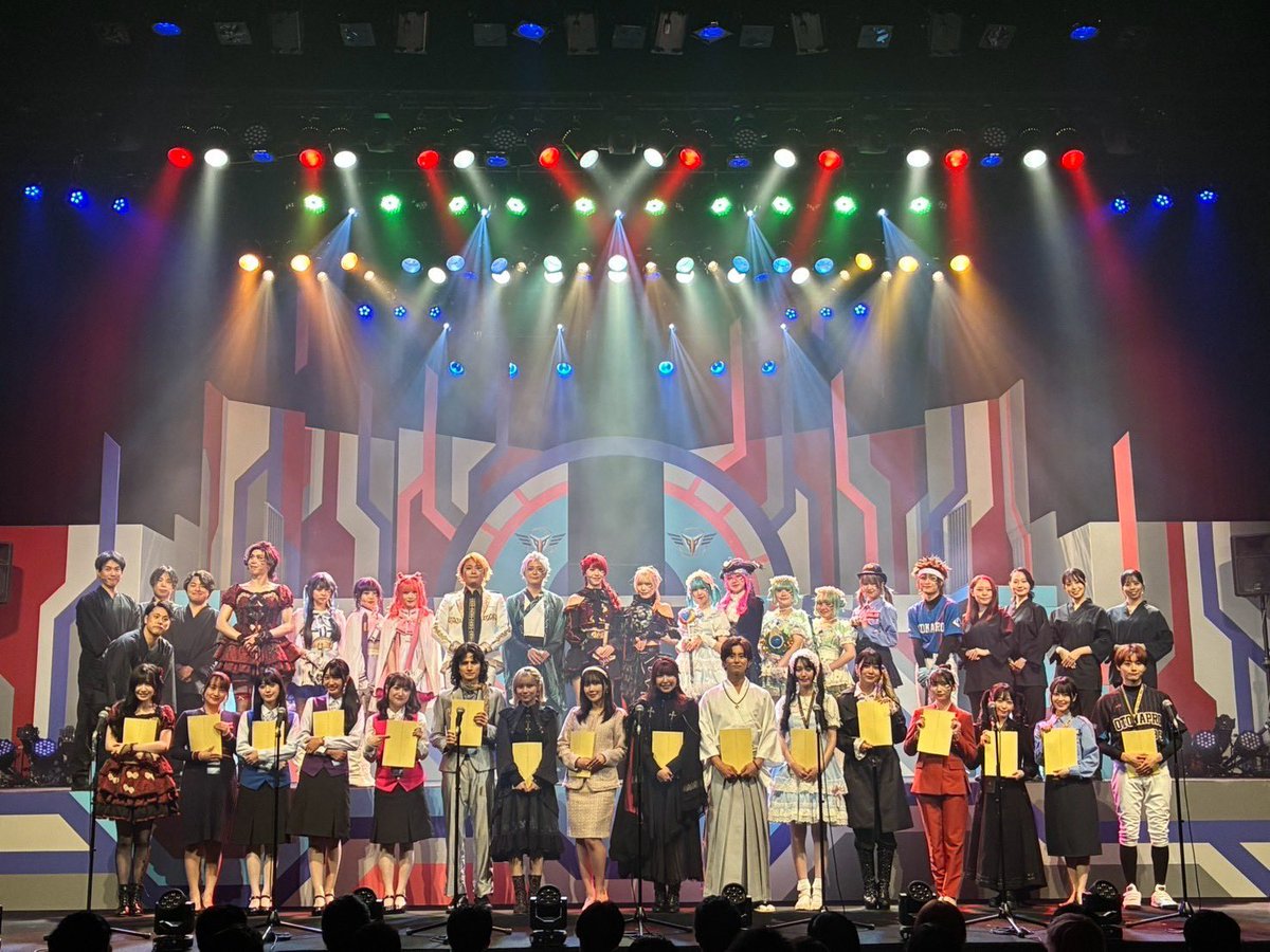 ko_daiiiiii's tweet photo. #アイディールセミナー

Replay session 
無事に1st/2nd/Final
全てのsessionが終了しました。

桃瀬しずかの物語、いかがでしたでしょうか？

改めて、彼女の人生、生き様を通して見つけた新たな人生観がありました。

しずかはあまりにも悲惨な人生ではありましたが、人間誰しもが辛い想いをしてしまうことが必ずあるはずです。それには度合いなど存在せず、辛いと想ってしまったことは全て辛いのです。

桃瀬しずかは桜庭仁美が心から憧れたように、どんなに辛いことがあっても、前を向いて、自分自身の力で未来を切り開いていきました。

強くありたい、乗り越えたい、このしんどい社会においてそんな力を得られたらいいのに。

私自身、実は心は強くないのです。
弱いからこそ、このような物語を描くんです。

しずかのように、強くなれるように。

その想いを演劇にすることによって、
同じような悩みがある人たちの助けに、少しでもなりたいのです。

命を懸けて描いたこの物語には、
誰かの背中を押せるようにとの想いを強く乗せています。

演劇は人生を変える力があります。
観てくれた皆様によい影響がありますことを、祈っております。

私には作品を作れても、それを拡げる力がありません。

なので、共感してくれた受講生の皆様には、是非ともこのセミナーを多くの人に拡げてほしいです。

本当に本当に、心からの想いです。

それではまた、来年の一月に。
Prologue sessionにてお会いしましょう。

美脚本美尻演出
プリティ・オケッツ
創始者/加藤光大