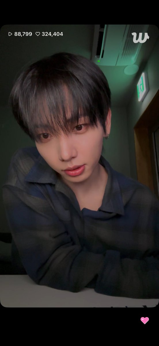 앗눙 tweet media