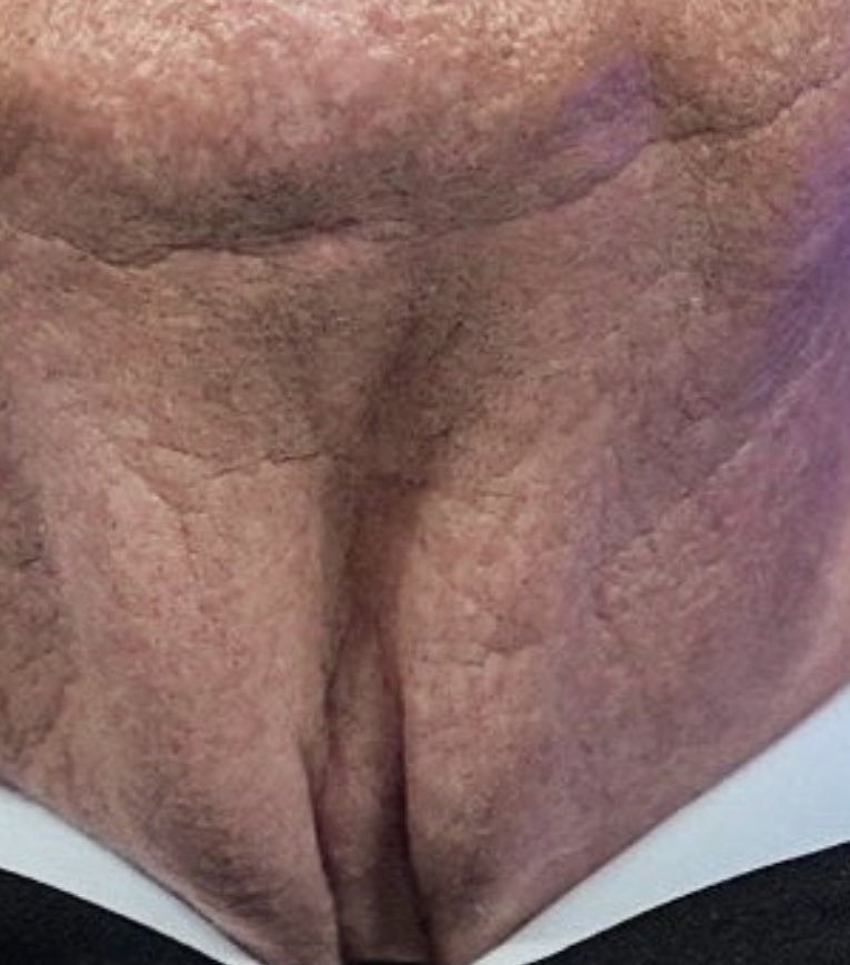 Wwolfhunt's tweet photo. @HalfwayPost This is a picture of Donald Trump that he really hates. It would be a shame if this got retweeted. A crying shame. https://t.co/s1s7Via8Rd