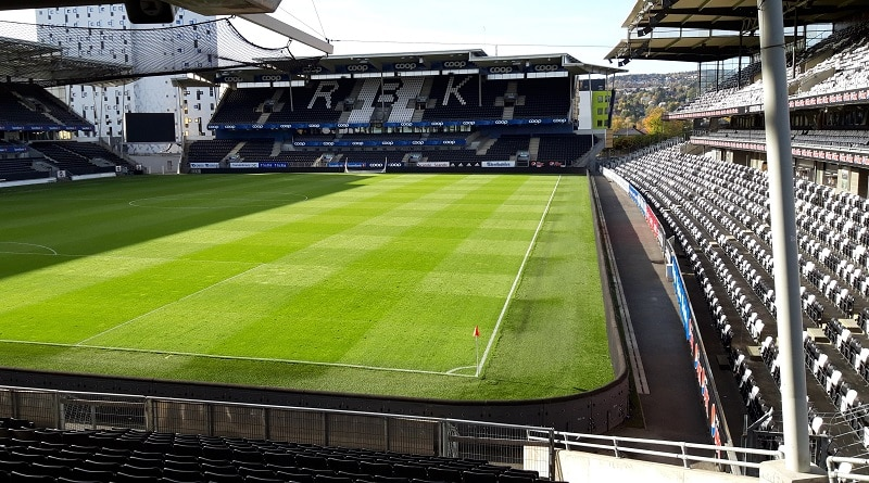 mightyeNOR's tweet photo. Rosenborg will host the Red and Whites from Fredrikstad for a Eliteserie battle at Lerkendal tonight. The hosts have won 2 straight, and I believe the Trondheim side will have a good 2nd half of the season ahead 🔥 https://t.co/EyRG9p7Whi https://t.co/aAj5LGswzj