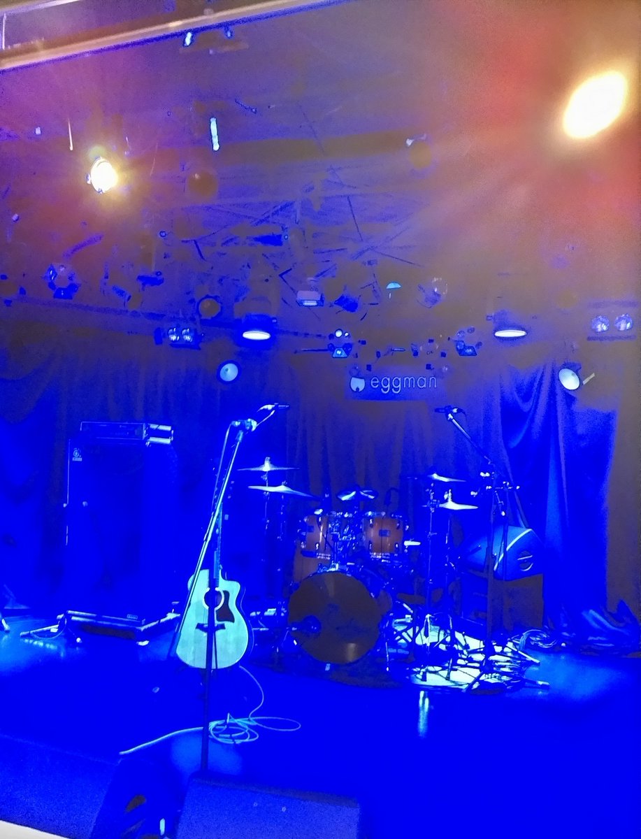 lastey4's tweet photo. #琳子 さんを聴きに
#柚木みいな さん企画の
「EGG→POP Vo.2〜だって私はたまごちゃん〜」に参加
いつもの辺りで弾語りを
楽しみました😊
新曲も良かった
久々の #柚凪。さん、やはり
いいですね〜
柚木さんは数年前に弾語りを
何度か聴きましたがバンドセットカッコ良かった!
#Shibuyaeggman https://t.co/uMJgcrKcQO