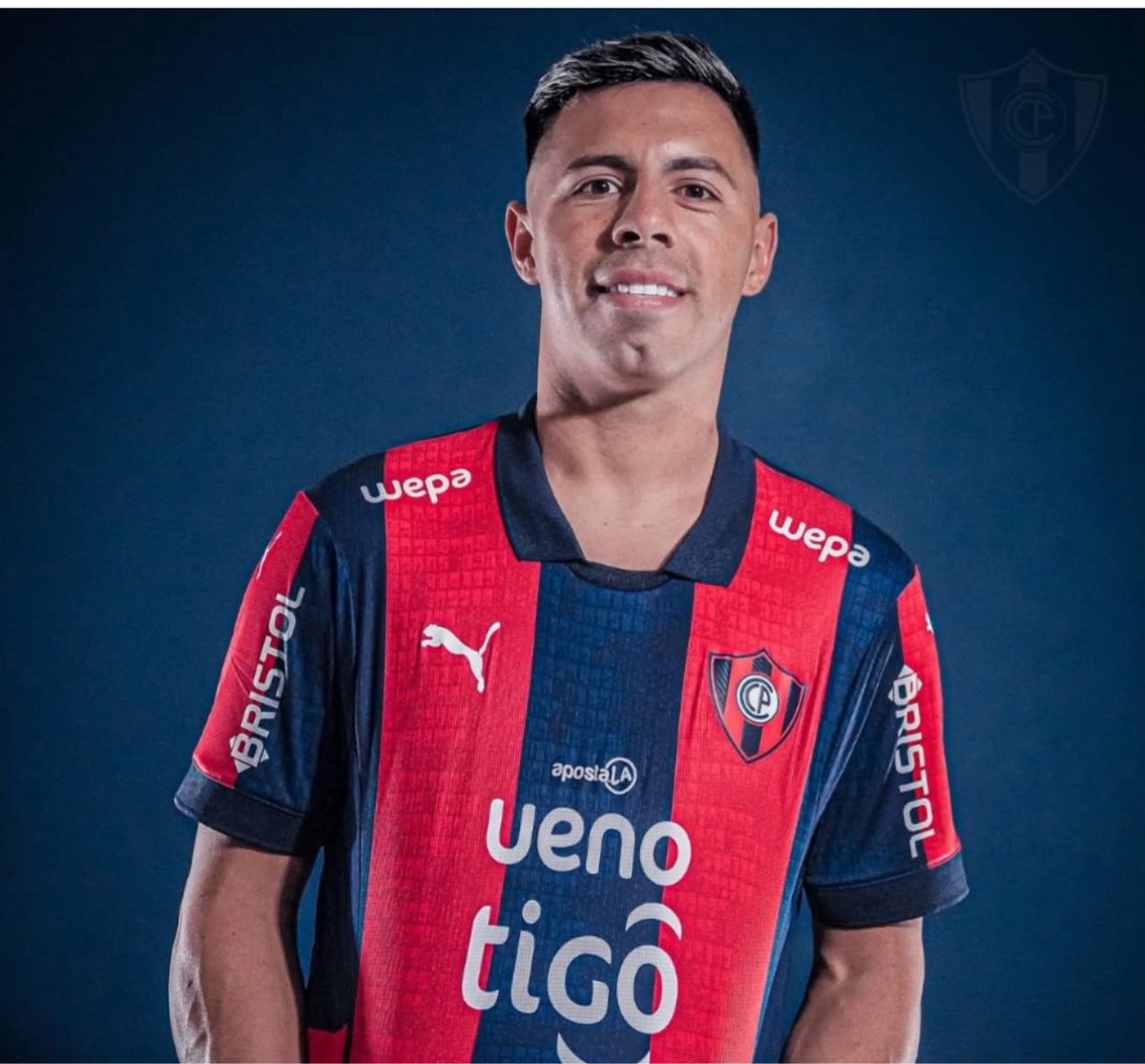 Danymacica's tweet photo. Confirmado! 

Fabricio Domínguez Huerta y Blas Riveros viajan a PJC
🔵🔴💪🏻🇵🇾 
#LaGranJugada https://t.co/fUcK5rdznS