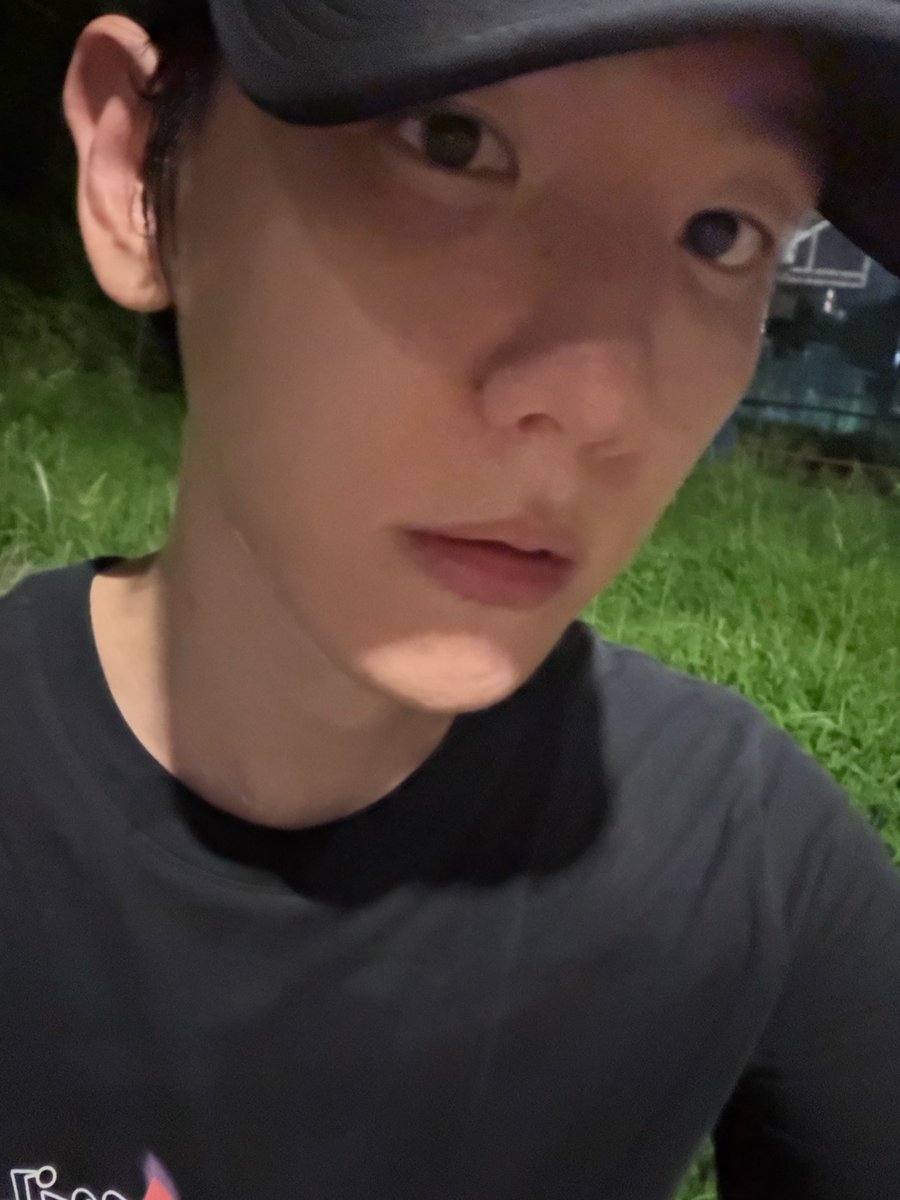 qtpiebyunbaek's tweet photo. 260727 BAEKHYUN BUB #큥이버블

Baekhyun: (Photo x2)

Sleep welll ❤️ https://t.co/dBbED7psgm