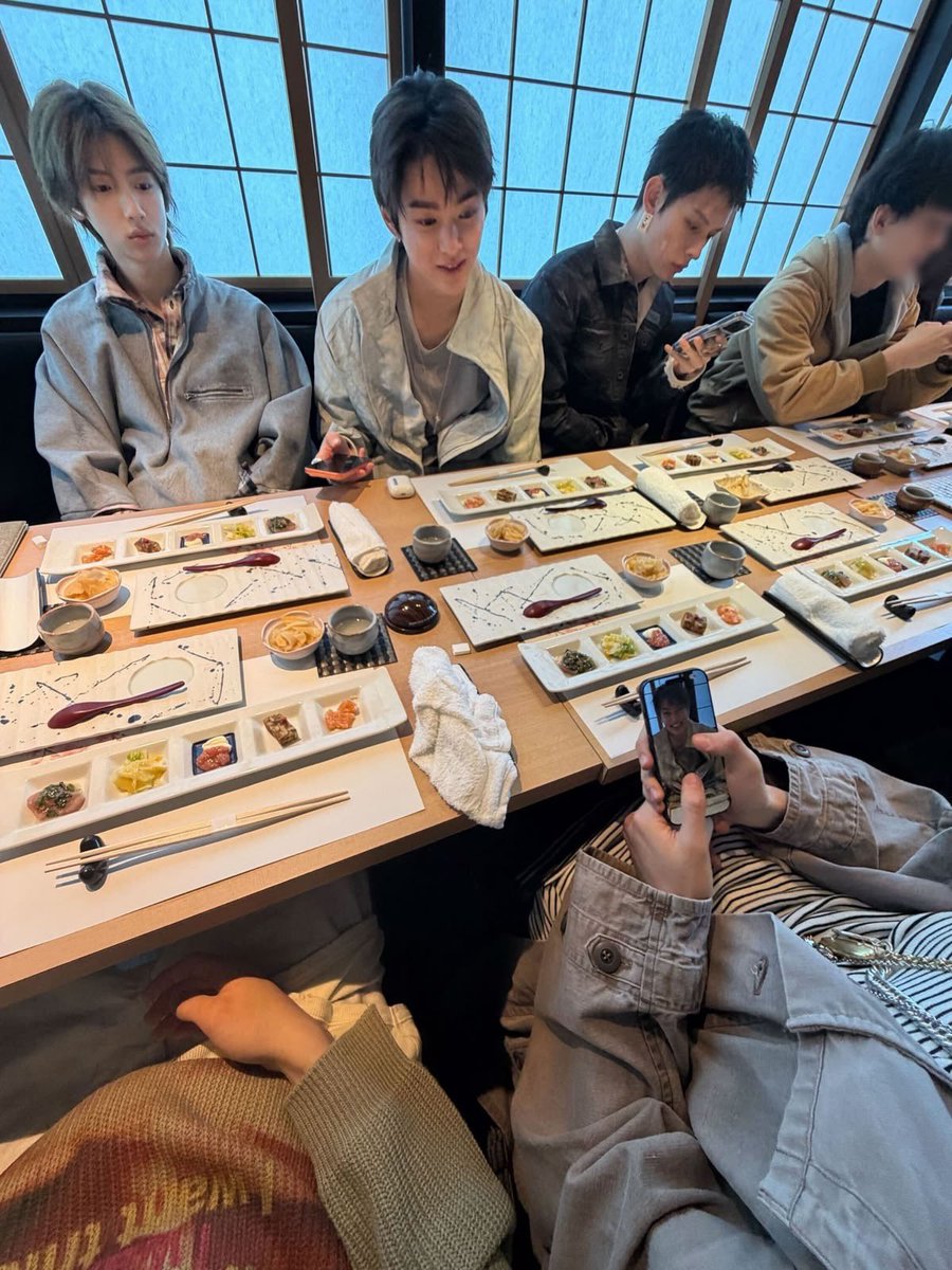 Marsmartinlaoh's tweet photo. 난진짜 이런게 왤케 웃기지 https://t.co/Q30HEfsd68