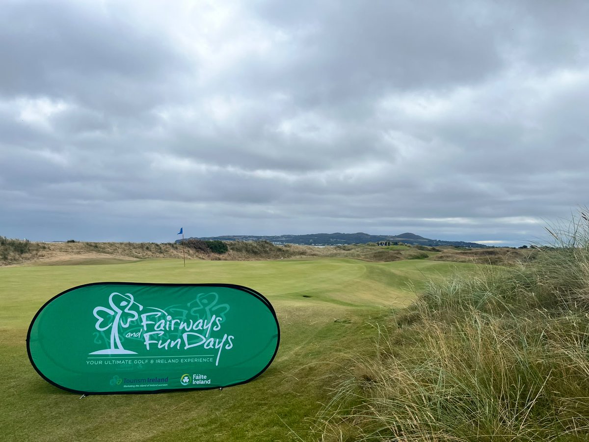 FairwaysFundays's tweet photo. The @chasingscratch0 Tour is officially underway⛳ 

Day One at Portmarnock Golf Club saw golfers enjoy a Titleist wedge fitting, a Teeling's Whiskey
on the iconic 15th tee, and the chance to win €10,000 with a hole-in-one.  

What a way to kick off a record-breaking tour🍀 https://t.co/iObwjMzlo6