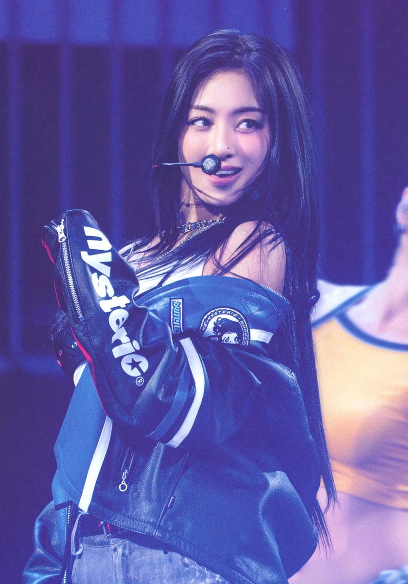 njmsjmdct2's tweet photo. [SCAN] TWICE <THIS IS FOR> WORLD TOUR IN INCHEON
DVD Photobook, Part 1

Jihyo
(page 52, 66, 67, 84)

#TWICE #트와이스 #THISISOFOR 
#TWICE_THISISFOR_WORLD_TOUR 
#지효 #ジヒョ #志效 #JIHYO https://t.co/gAo31MTw08