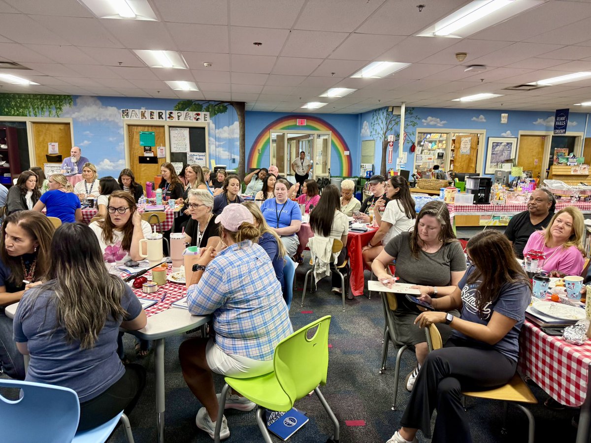 belmontbears's tweet photo. We had an amazing first day back!! Our staff is ready to “Shine Bright &amp; Reach New Heights!!” https://t.co/oLLO9s6WiW