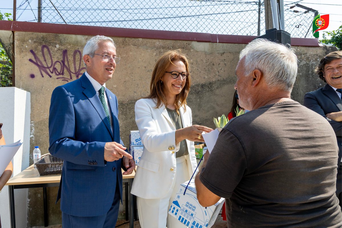 iestruturas_pt's tweet photo. No dia 25 de julho, a Secretária de Estado da Habitação, Patrícia Gonçalves Costa, associou-se às comemorações do Dia do Município e participou na cerimónia de entrega de chaves a 106 novas famílias, a convite do Presidente da Câmara Municipal de Ovar, Domingos Silva.
#MIH https://t.co/w2WU6ZkSbx