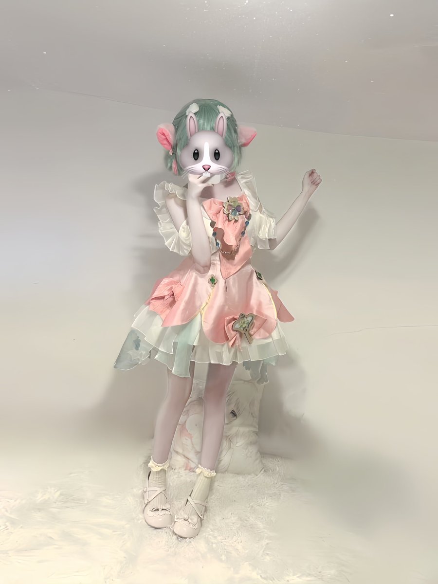 pof1777494's tweet photo. 有只小鹿飞走喽～ https://t.co/OAESkFuuTZ