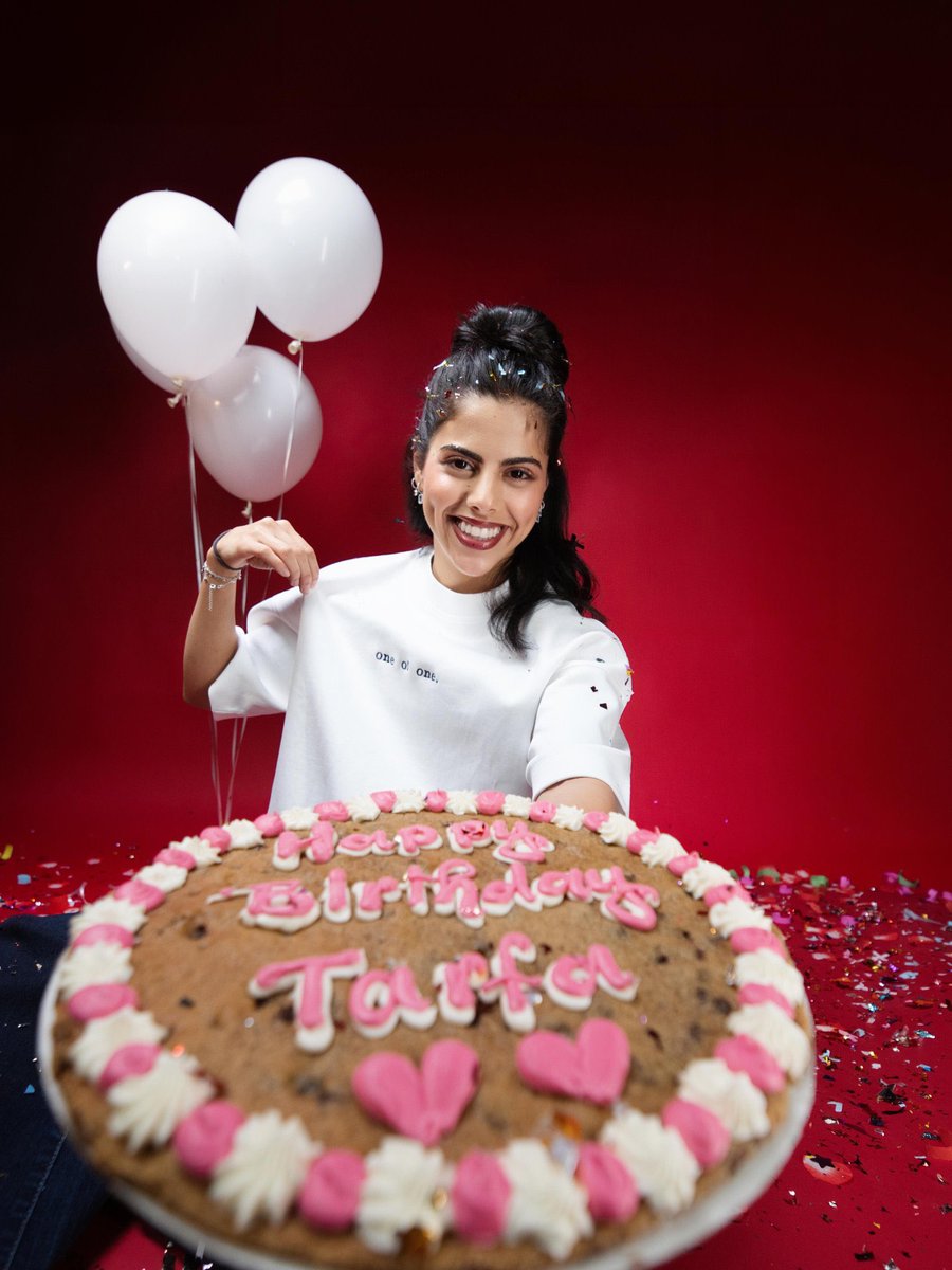 ilrvwe7's tweet photo. my little cupcake🧁✨ https://t.co/vzeKzfwHJn