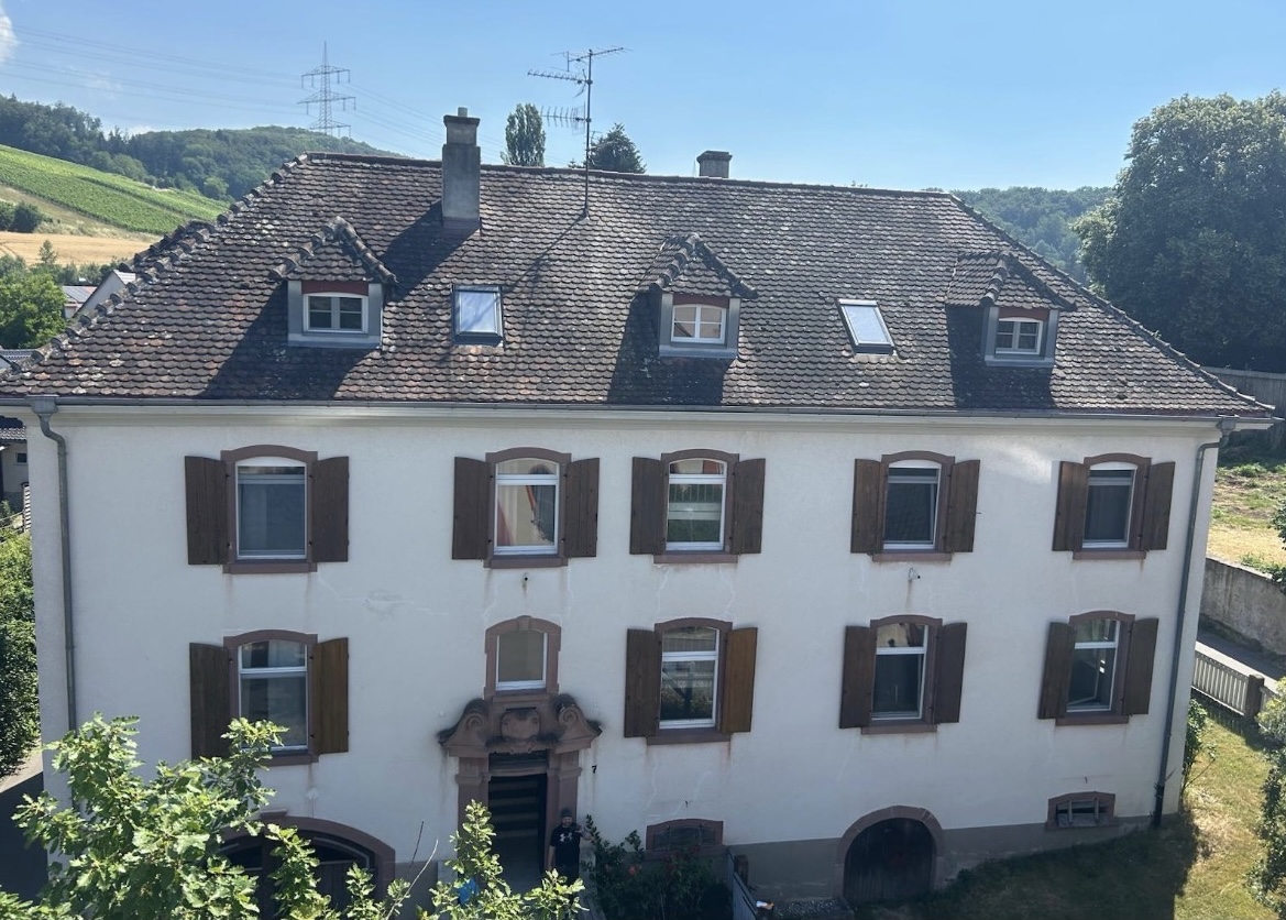 centralcatholic's tweet photo. ☘️☀️ SUMMER VACATION… STAFFULTY STYLE!!! ☀️☘️
Social Studies teacher Hank Wetzel traveled to Germany with Westgate Chapel to help relocate dormitory at Black Forest Academy, which serves children of missionaries working overseas.
Faith in action — GO IRISH!!! #CentralToLife ☘️💚 https://t.co/0ws0phRxRi