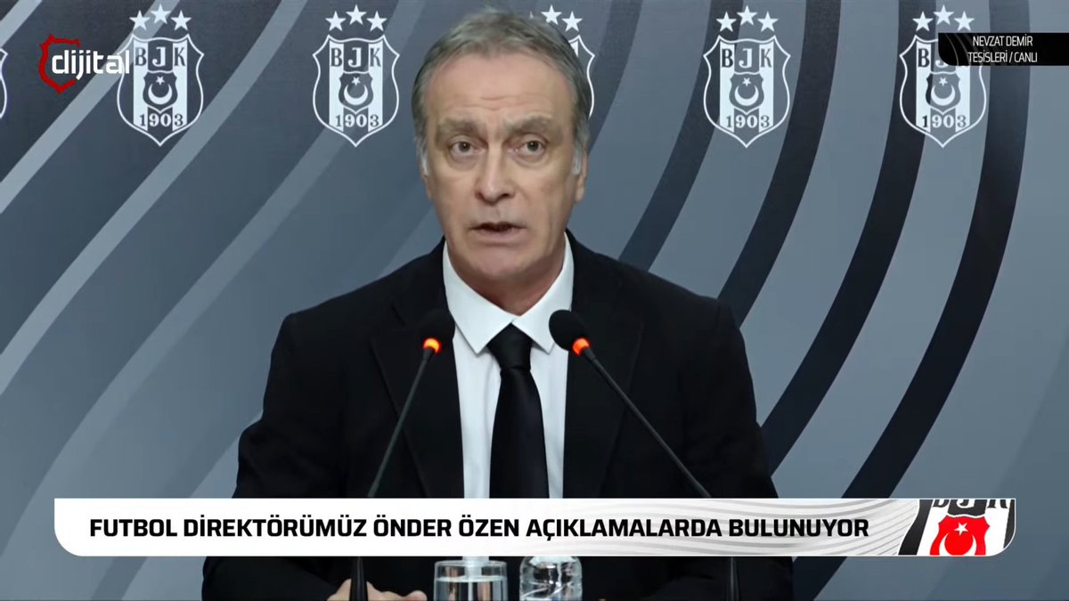 HaberKartali's tweet photo. Önder Özen: "Yabancı kuralıyla alakalı suni bir gündem var. Üzerinde spekülasyon yapmanın hiçbir manası yok. Kuralı TFF açıkladı. Kontrat stoğunuz var diye buna itiraz edemezsiniz. Yapmasaydınız o zaman. Kuralın içinde kalın." https://t.co/ym38HuOIyI