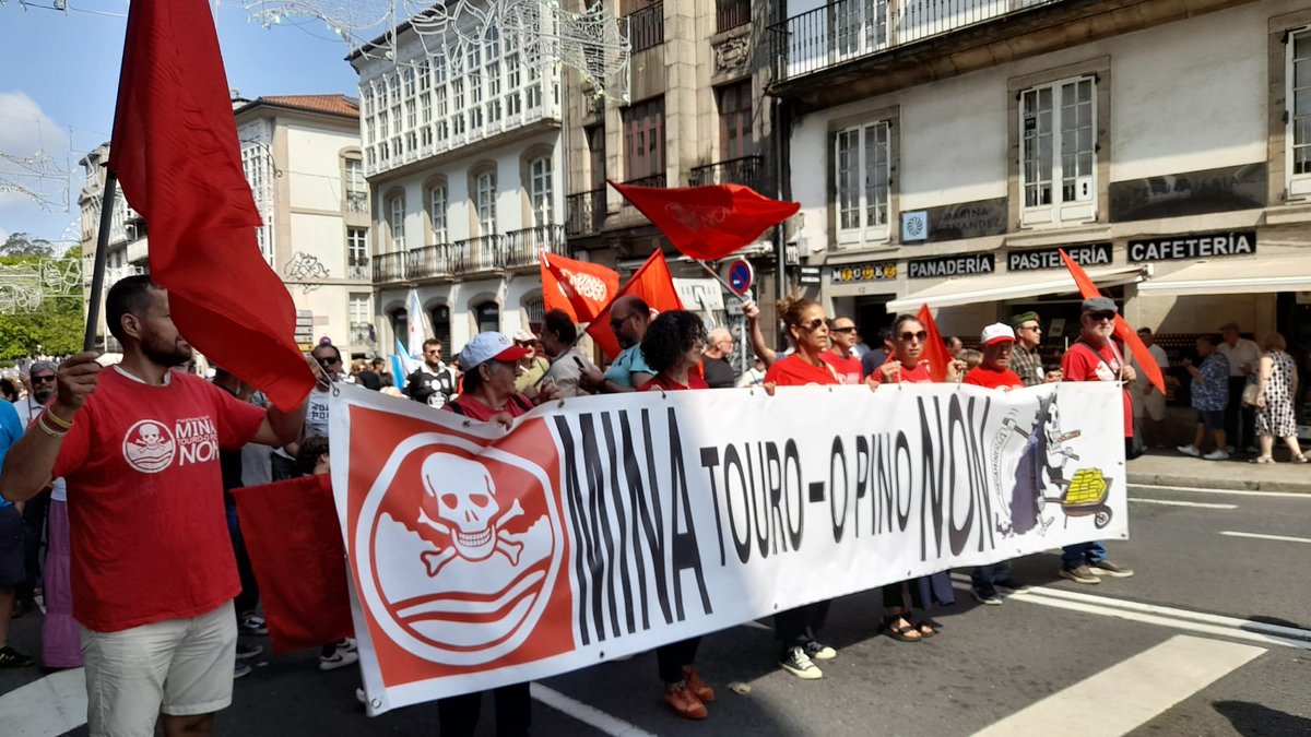 ecoloxistasgal's tweet photo. Patente o forte movemento existente en #DefensaDoTerritorio
Pois #BastaXA de ser #TerraDeSacrificio. https://t.co/CD1YQZG3ZG