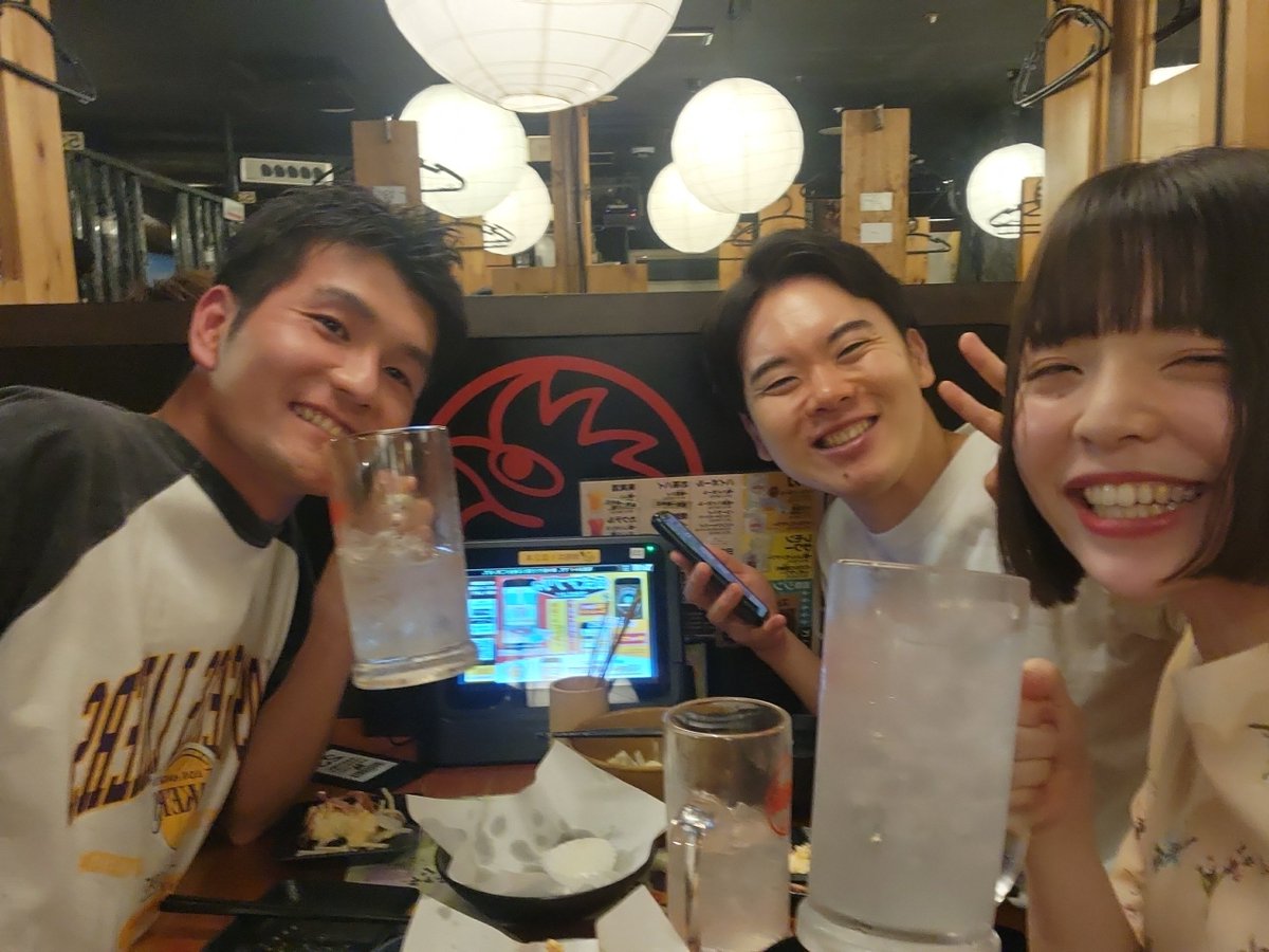 Halugia_'s tweet photo. 「絆・2026」ありがとうございました！

今日も元気が、強くなる為にストリート漫才していた時に声掛けた方が
吉本の芸人さんだったという絆でした！
ストリート以来の御馳走さんとの再会✨
沢山の方にネタ披露出来て楽しかったです🎶

そして我らがお兄ちゃんひらお���族まさやさんと🍻のんべぇ最高⤴ https://t.co/tb1BE5W7x0