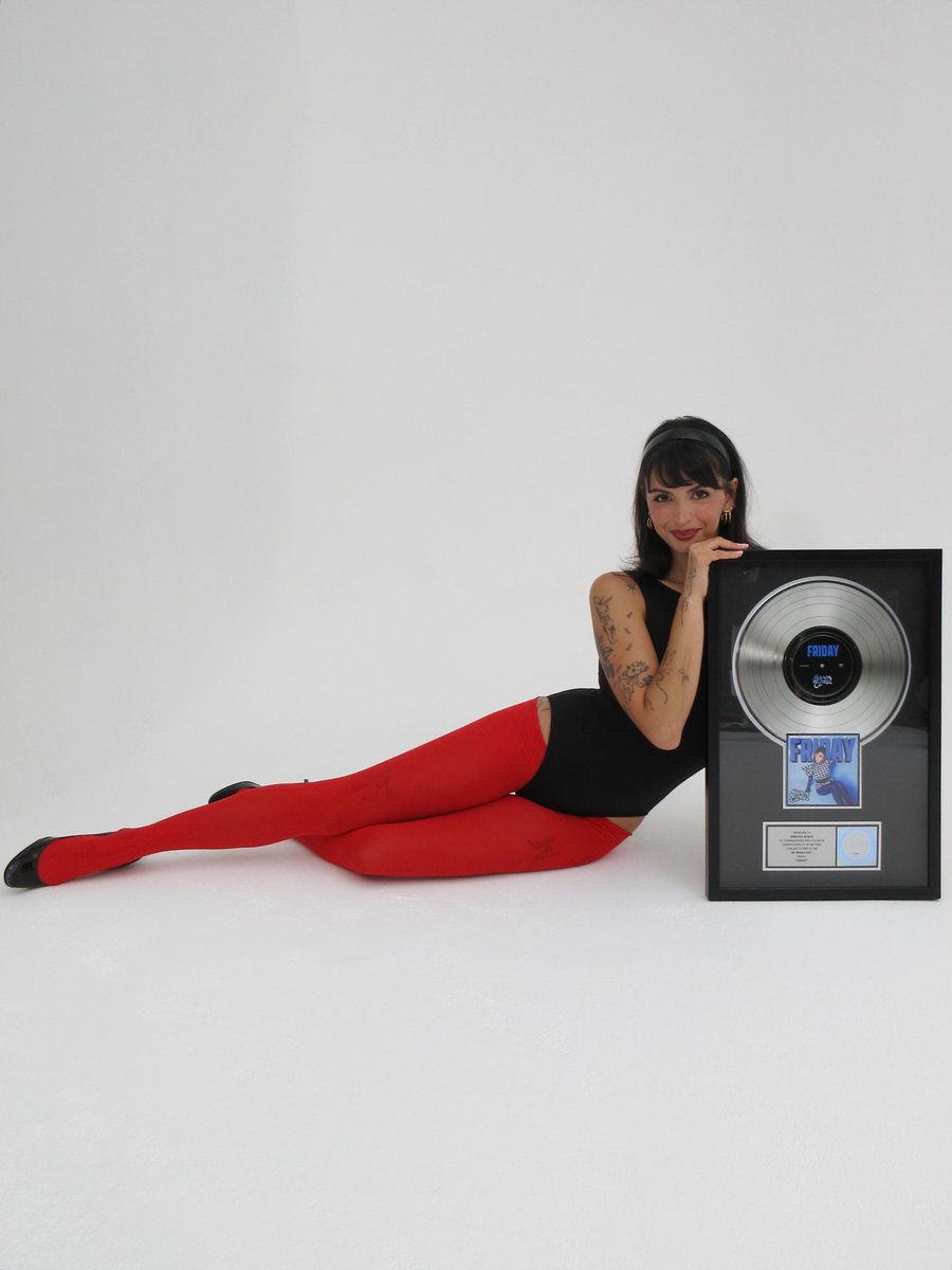 MsRebeccaBlack's tweet photo. Only took her a few years ! @RIAA https://t.co/3hnYD9SKaP