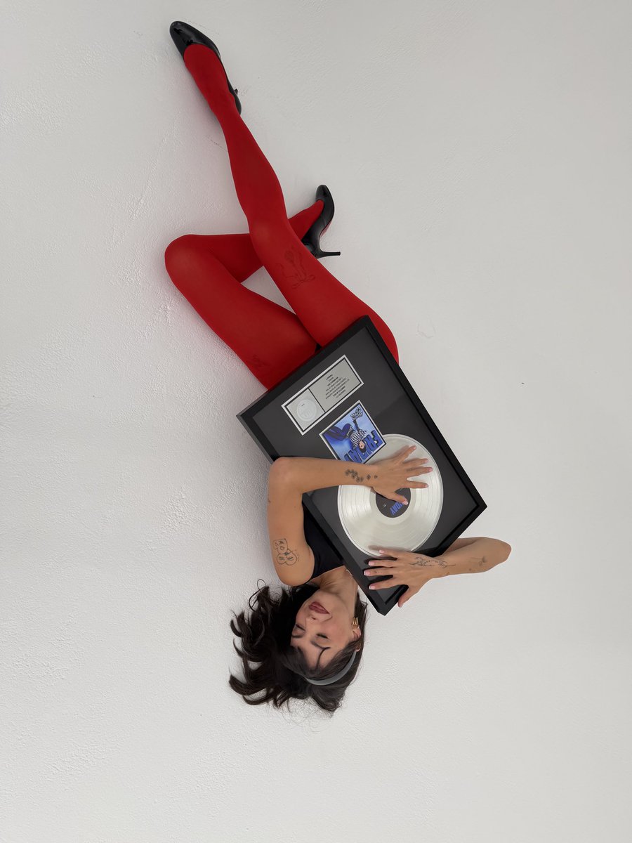 MsRebeccaBlack's tweet photo. Only took her a few years ! @RIAA https://t.co/3hnYD9SKaP