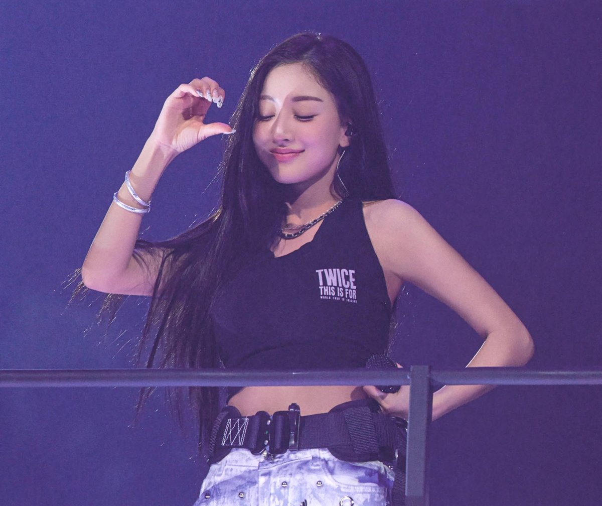 njmsjmdct2's tweet photo. [SCAN] TWICE <THIS IS FOR> WORLD TOUR IN INCHEON
DVD Photobook, Part 2

Jihyo
(page 98, 99)

#TWICE #트와이스 #THISISOFOR 
#TWICE_THISISFOR_WORLD_TOUR 
#지효 #ジヒョ #志效 #JIHYO https://t.co/9Pk7UHCLDW