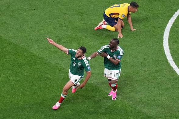 PremioSlotsMX's tweet photo. 💚 Cada partido es una nueva historia por escribir. ⚽ #México #Fútbol #Sports #Victoria https://t.co/SFoXtkr9yz