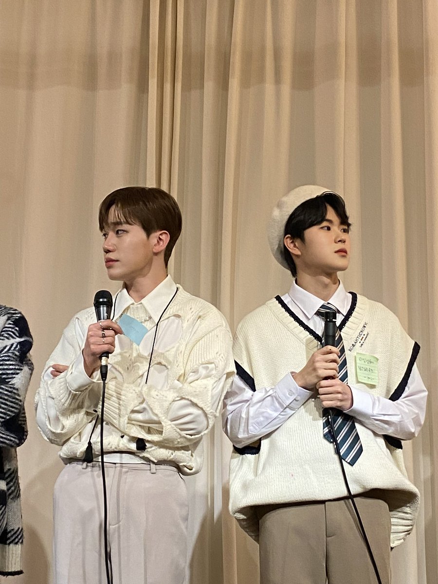 LUO_708's tweet photo. 디그니티 볼 때마다 매번 재입덕함 ••
그래도 저와 디그니티 사이에 풋풋함이 존재햇던 대학축제, 티키타카, 일본공연이 제일 기억에 남음  🥹😍 디그니티 듀..아….

디그니티 2주년 축하해🍀🤍

#DIGNITY #디그니티
#디그니티_2주년_이벤트
#DIGNITY_2nd_ANNIVERSARY https://t.co/tsWpJRKxrd