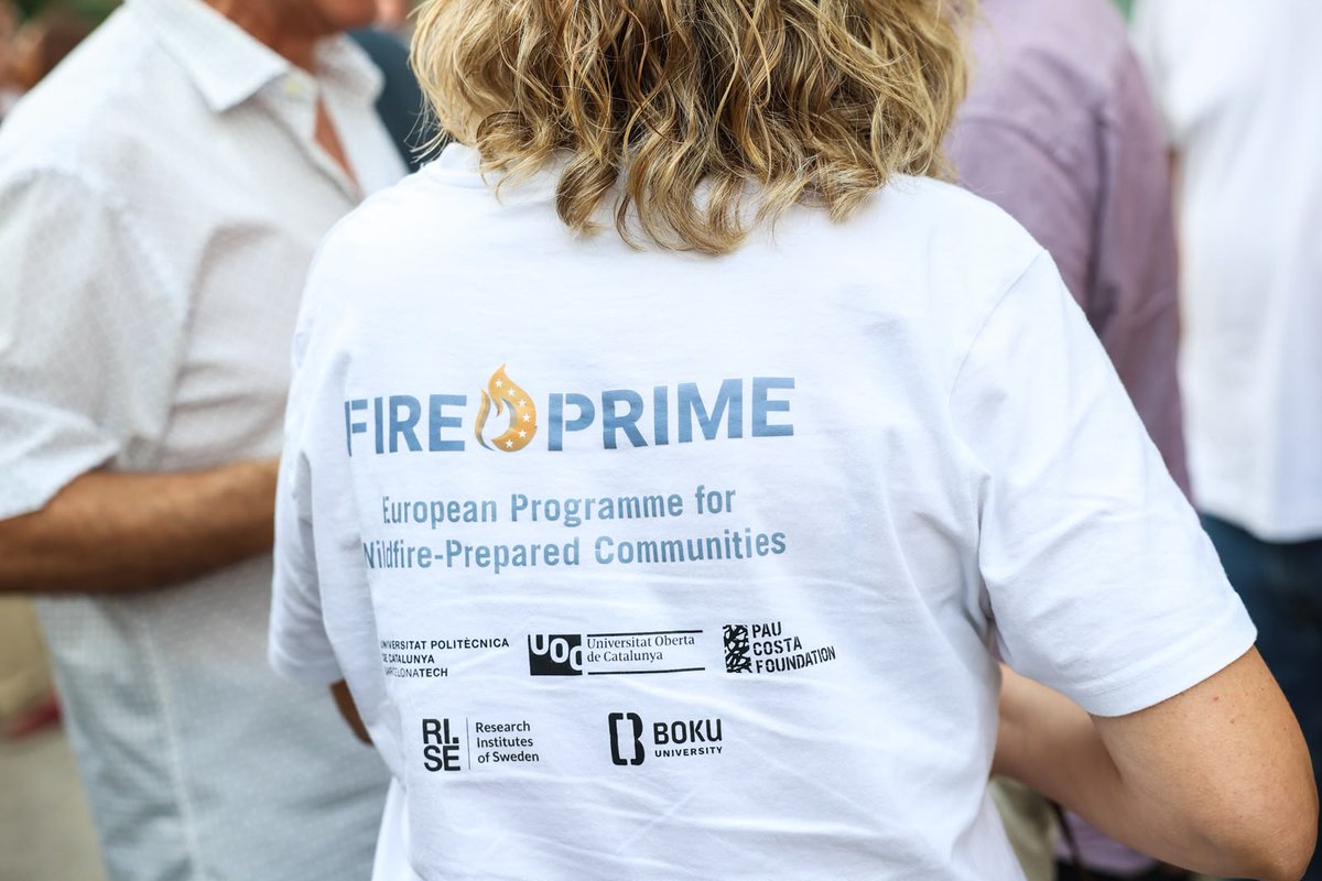 FIREPRIME_EU's tweet photo. Dissabte vam estar a la Festa Major de📍Sol i Aire @ajsantcugat😊
👉Vam estar a l'exposició #FIREPRIME sobre el treball conjunt amb #SoliAire per esdevenir una comunitat resilient als incendis forestals.
Quants records i quina gran feina 🙌
📸@ajsantcugat https://t.co/2LyQwuiuwG